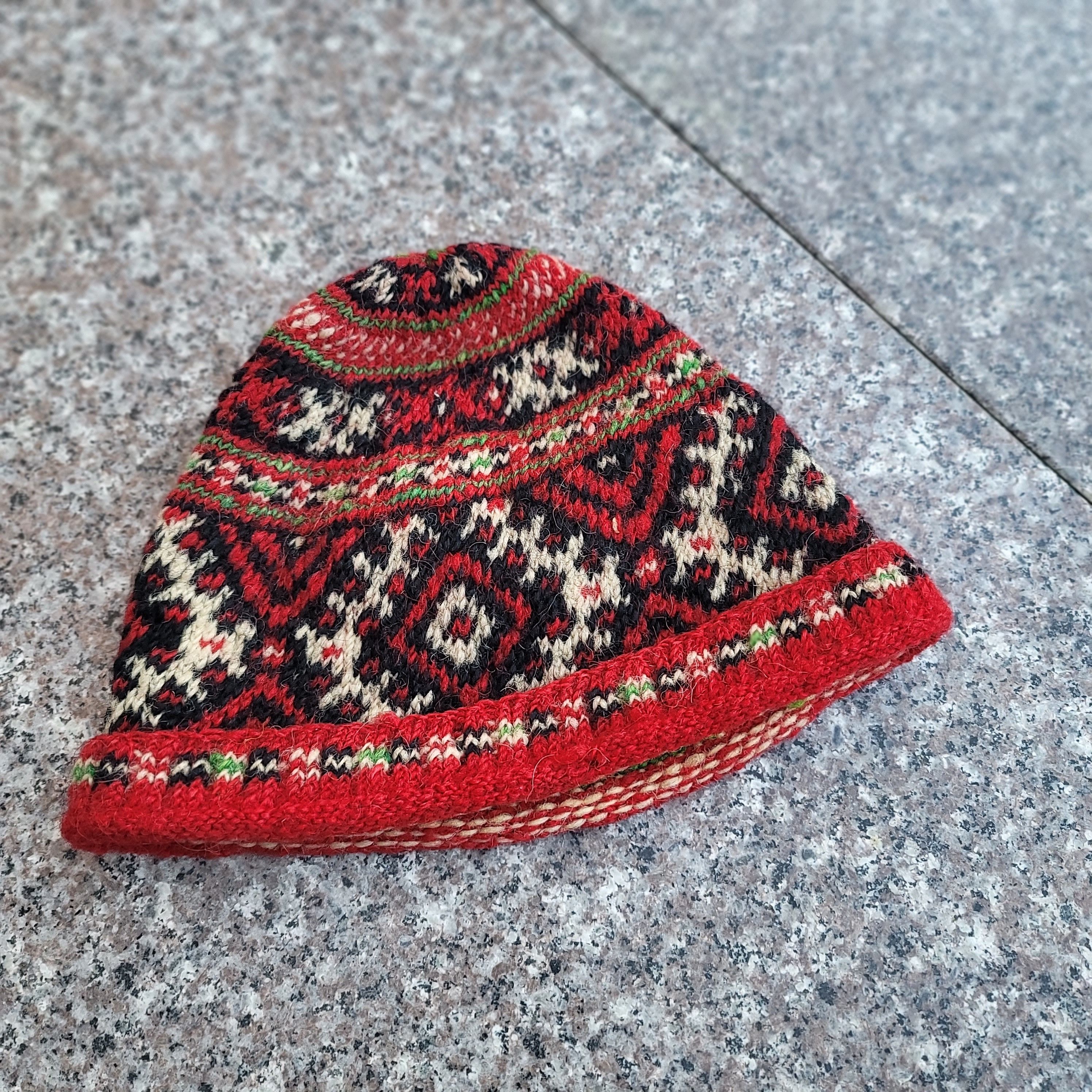Handmade Hand-knitted wool beanie hat Size ONE SIZE - 5 Thumbnail