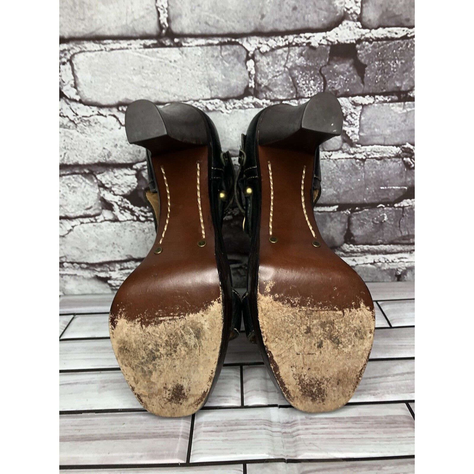 Frye Frye Gabby Bucklet Black Leather T-Strap High Heel Sandals W Size US 7 / IT 37 - 14 Thumbnail