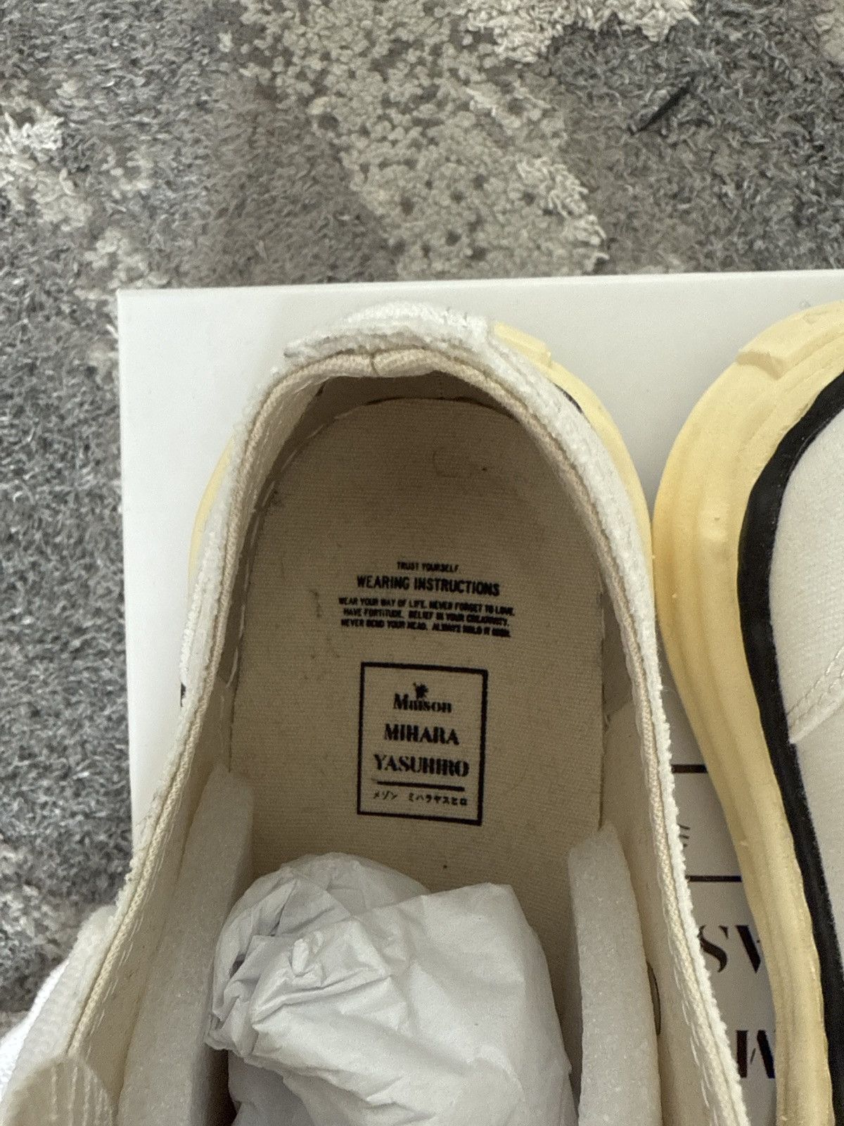 Japanese Brand MAISON Mihara Yasuhiro Peterson Vintage Low White Size US 12 / EU 45 - 7 Thumbnail