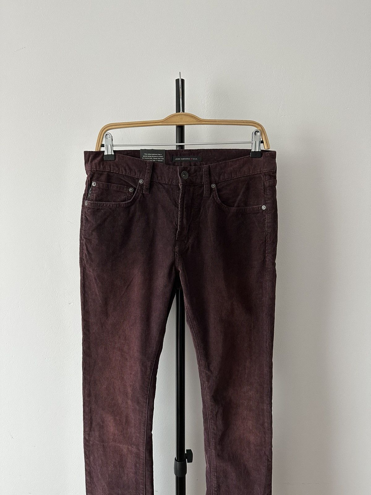 John Varvatos John Varvatos USA Corduroy Pants Burgundy Wight Skinny Fit Size US 30 / EU 46 - 2 Thumbnail