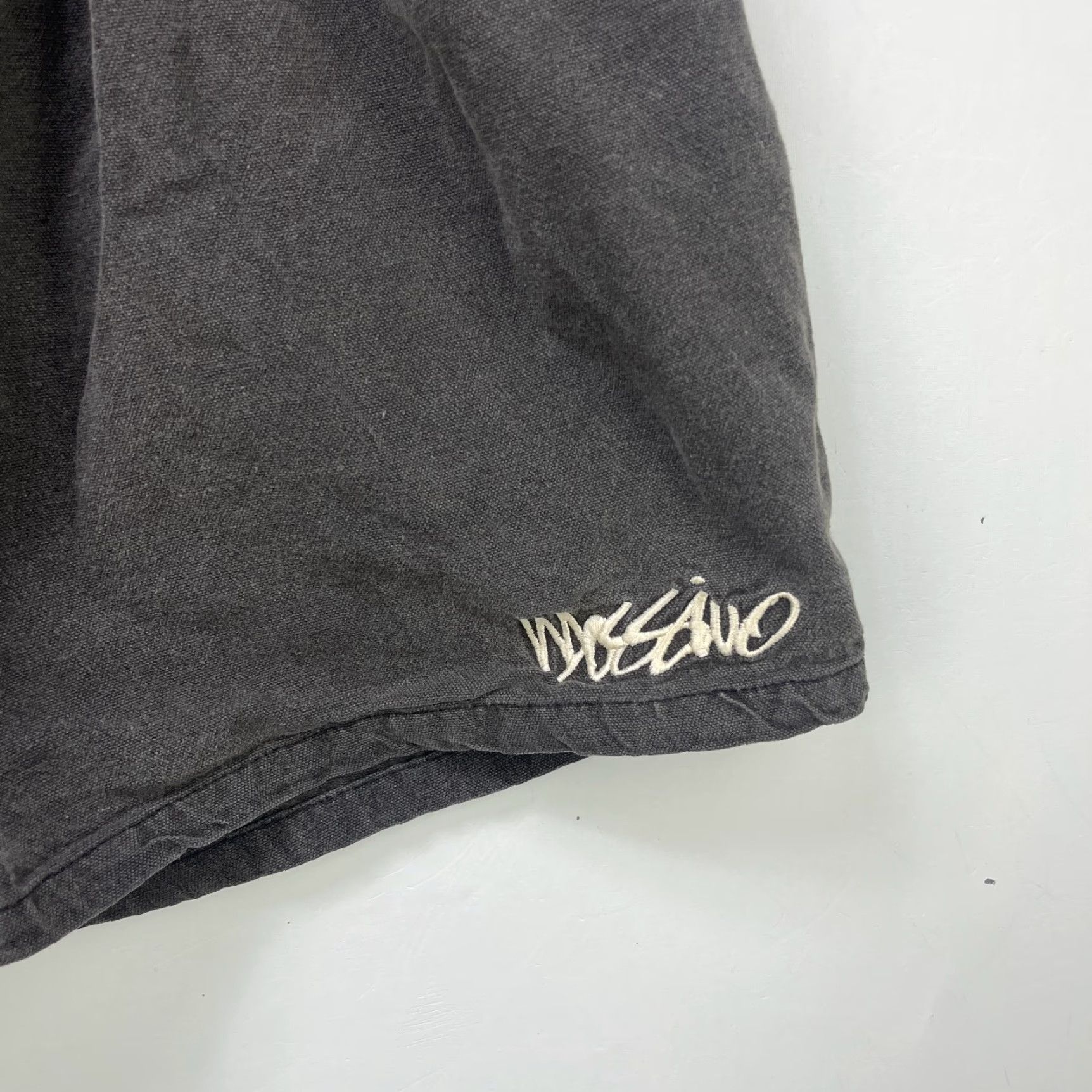 Mossimo VINTAGE Mossimo Shorts Mens Chino Solid Black 90s Sun faded M Black Mens Size US 31 - 2 Thumbnail