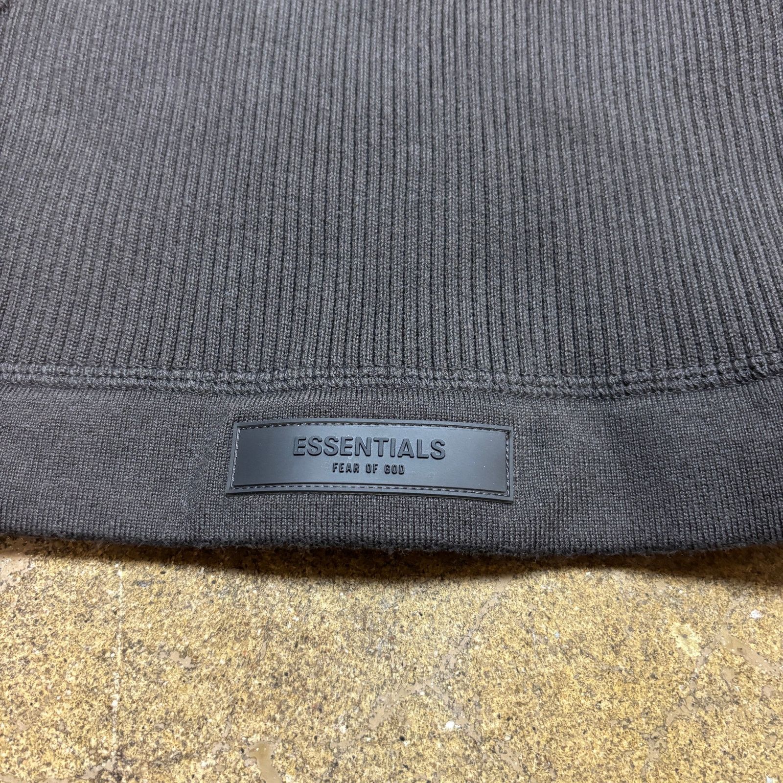 Essentials × Fear of God Fear of God Essentials Knit Rib Seal Sports Crop Tank Small Size S / US 4 / IT 40 - 3 Thumbnail