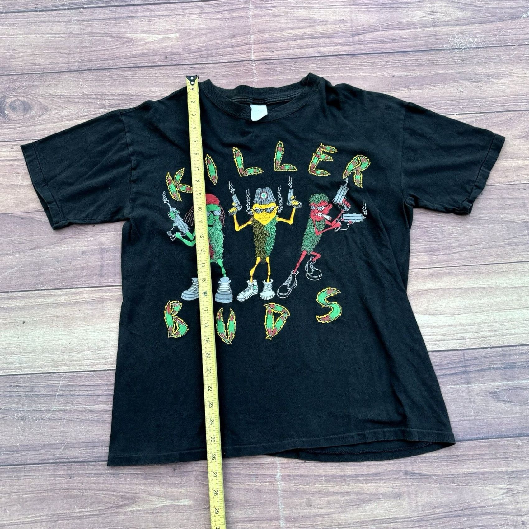 Vintage VINTAGE Fashion Victim Shirt Mens 20x26 Black Killer Buds Marijuana Guns Uzis Weed 90s Rare Size US XXL / EU 58 / 5 - 5 Thumbnail