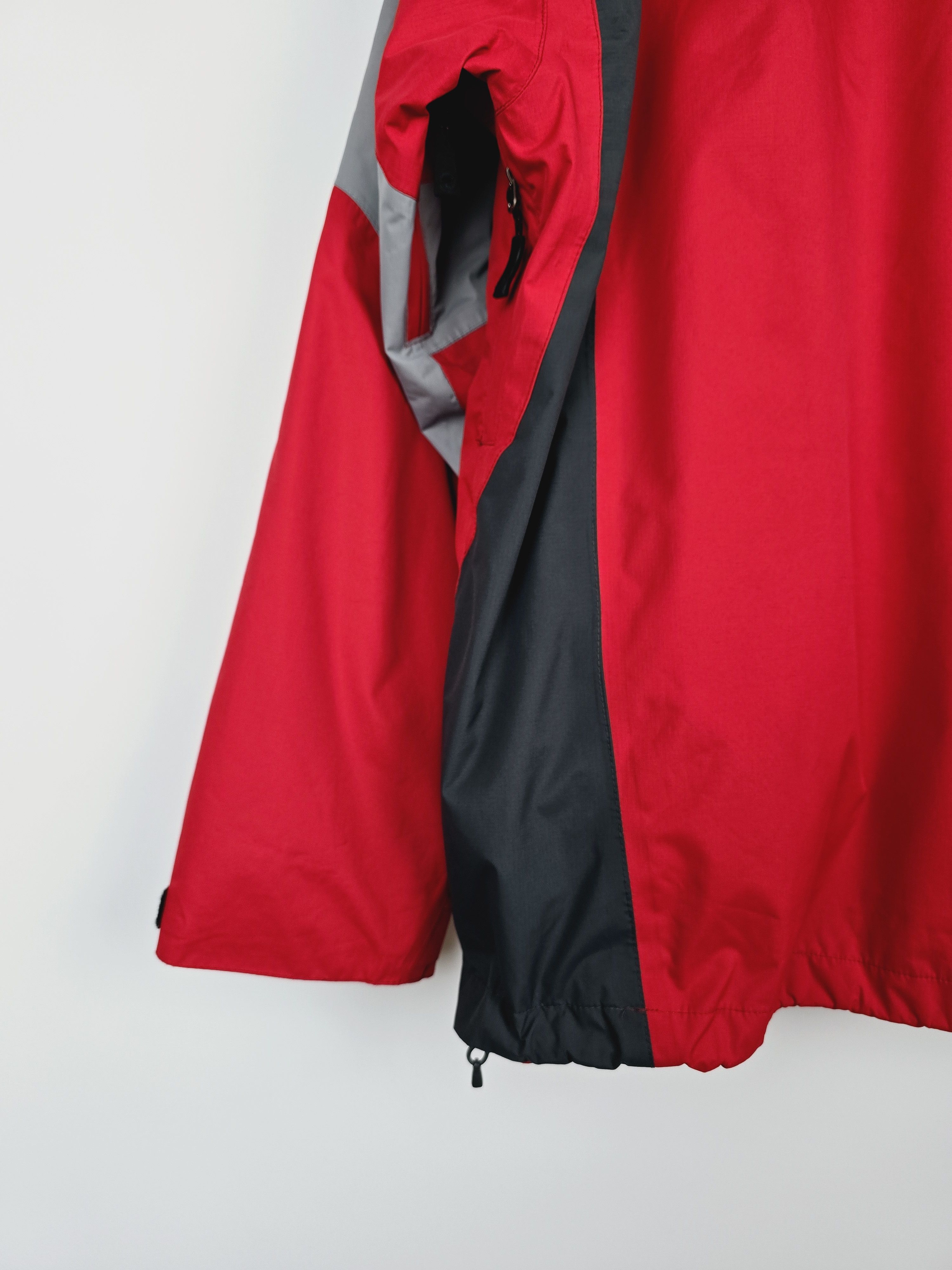 Mammut Mammut DryTech Waterproof Jacket Red Black Size L - Outdoor Size US L / EU 52-54 / 3 - 11 Thumbnail