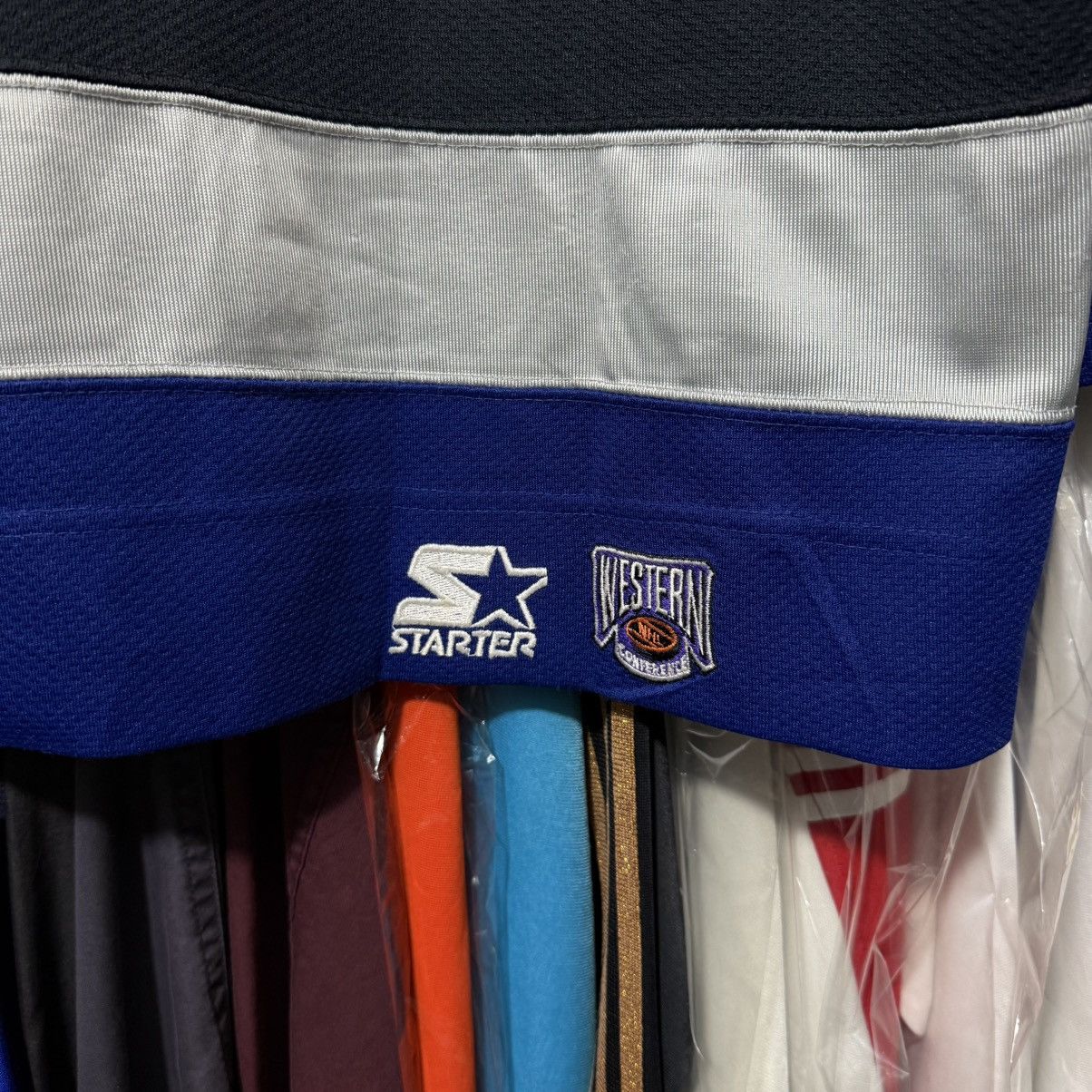 Starter Vintage nhl starter vancouver canucks hockey jersey Size US M / EU 48-50 / 2 - 13 Thumbnail