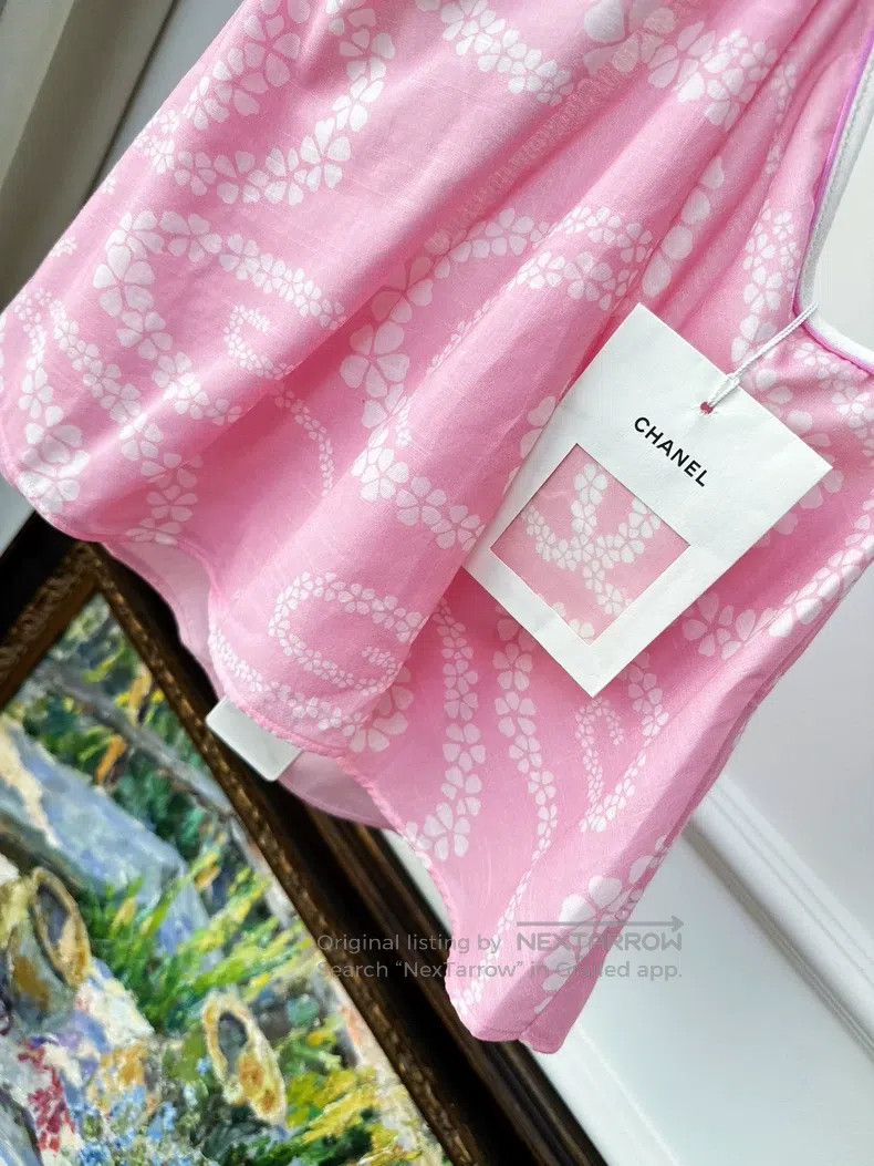 Chanel Chanel Pink printed hanging neck strap vest Size XS / US 0-2 / IT 36-38 - 4 Thumbnail