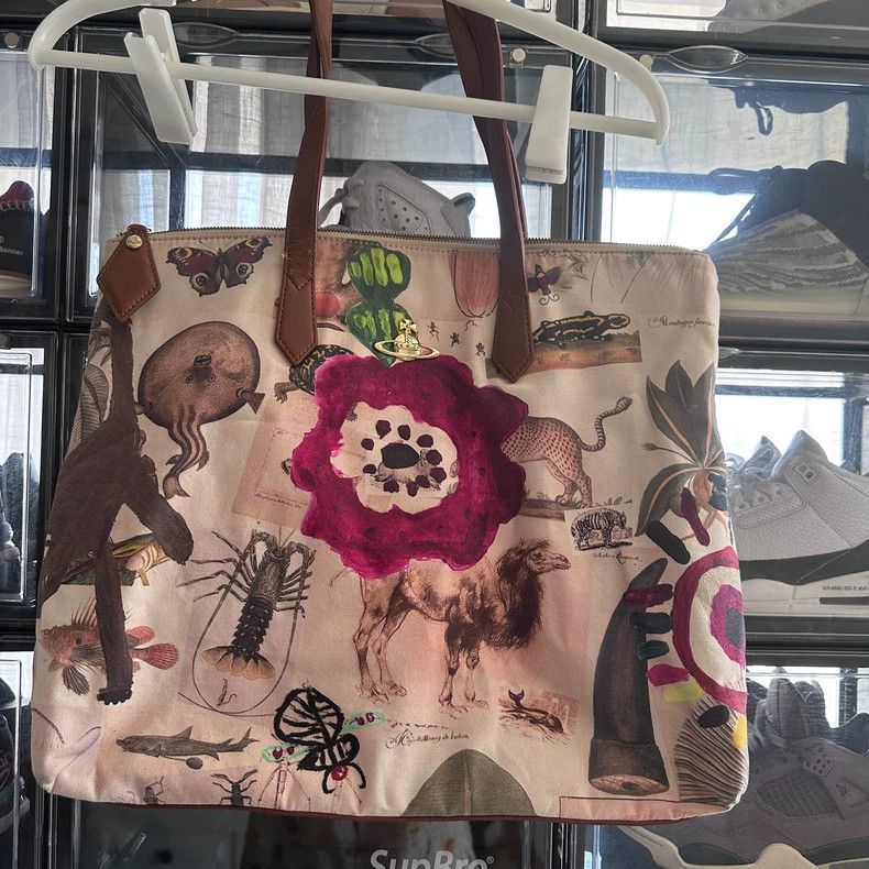 Vivienne Westwood vivienne westwood size os Large bag, super beautiful color Size ONE SIZE - 1 Thumbnail