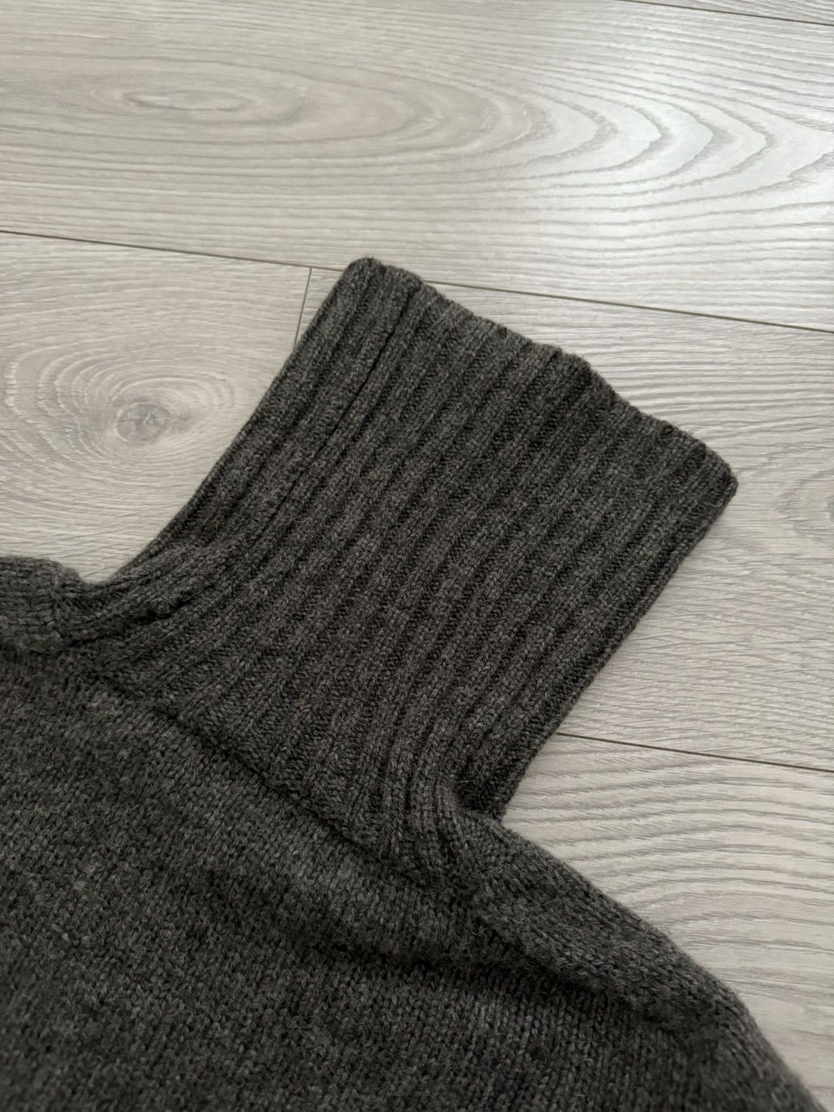 Maison Margiela FW2004 Wool Camel Ribbed Turtleneck Knit Sweater Size US M / EU 48-50 / 2 - 9 Thumbnail