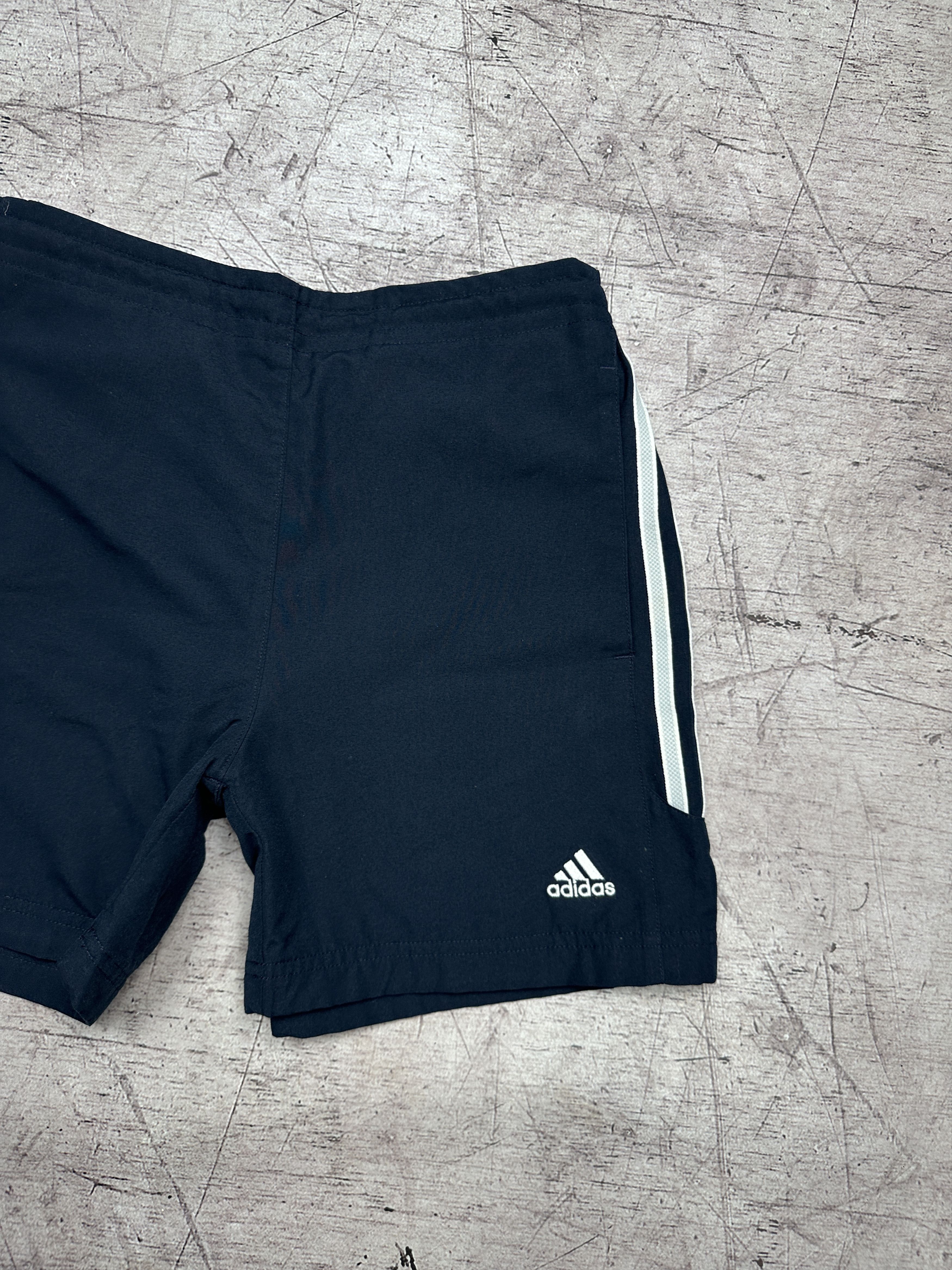 Adidas Adidas Womens Nylon Shorts Size 34" / US 12 / IT 48 - 2 Thumbnail