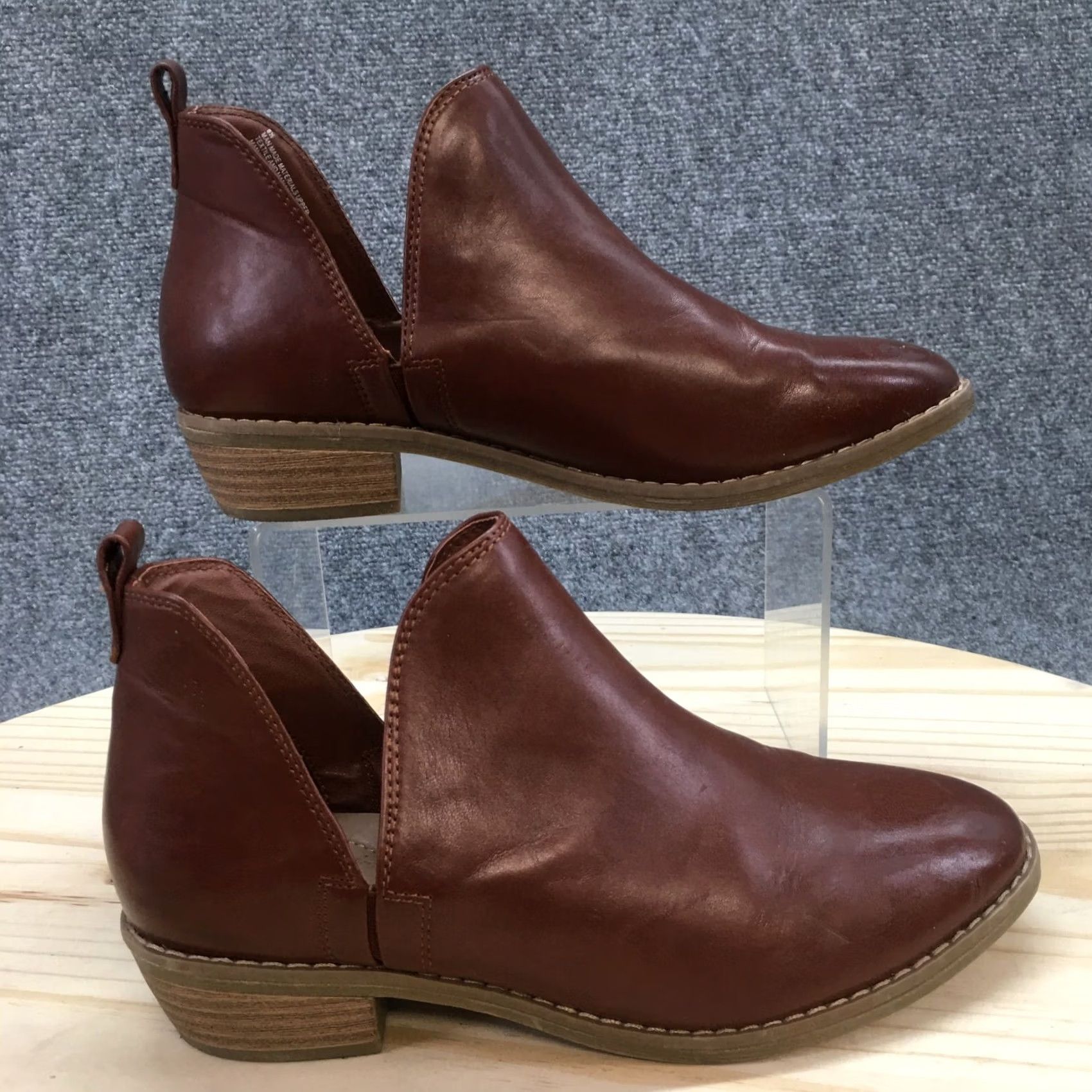 Vintage Universal Thread Boots Womens 6.5 Ankle Booties Brown Faux Leather Pull On Heel Block Casual Shoes Women Size US 7 / IT 37 - 2 Thumbnail