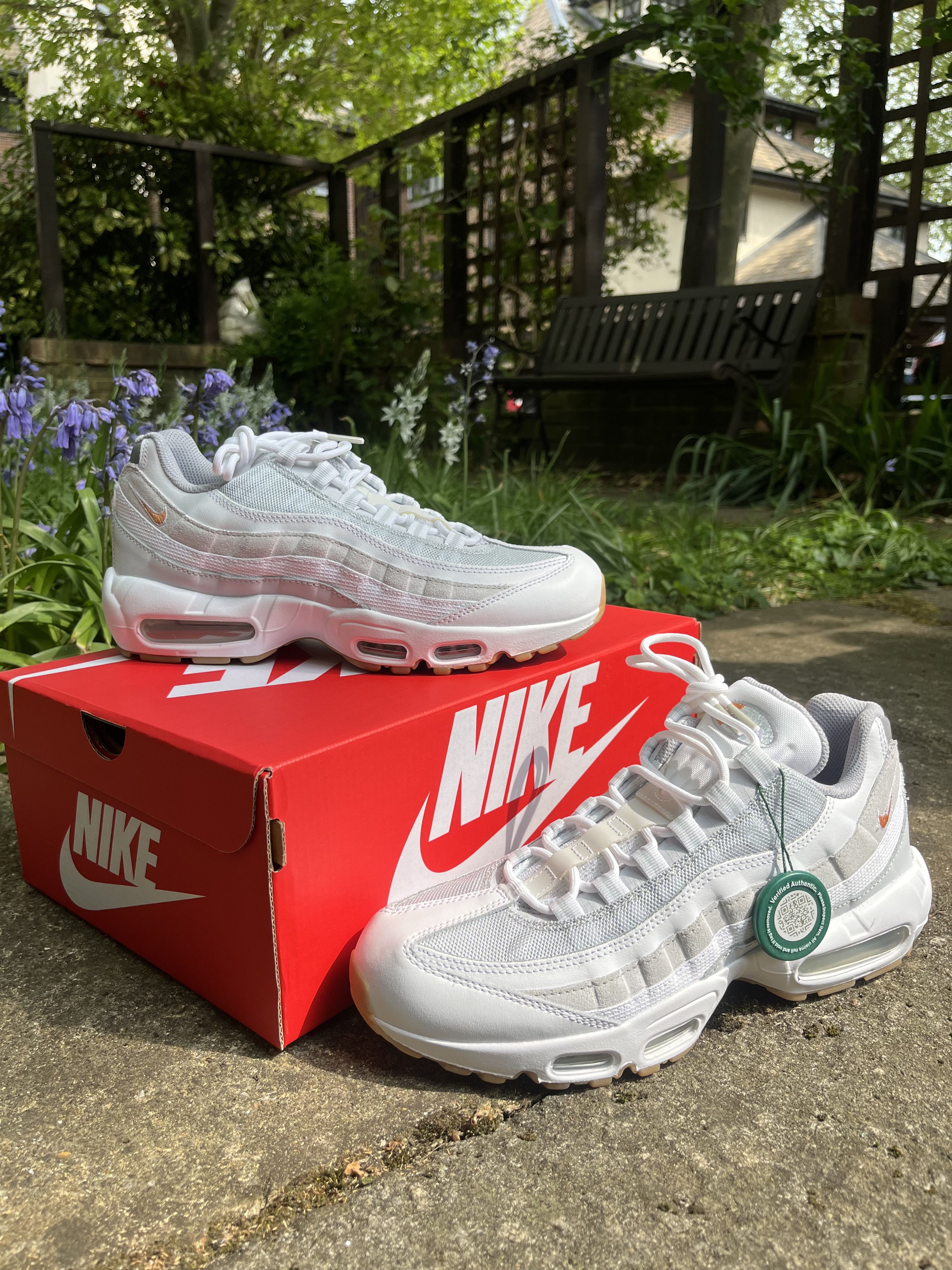 Nike Air Max 95 in Pure Platinum Hot Curry Size US 9 / EU 42 - 1 Thumbnail