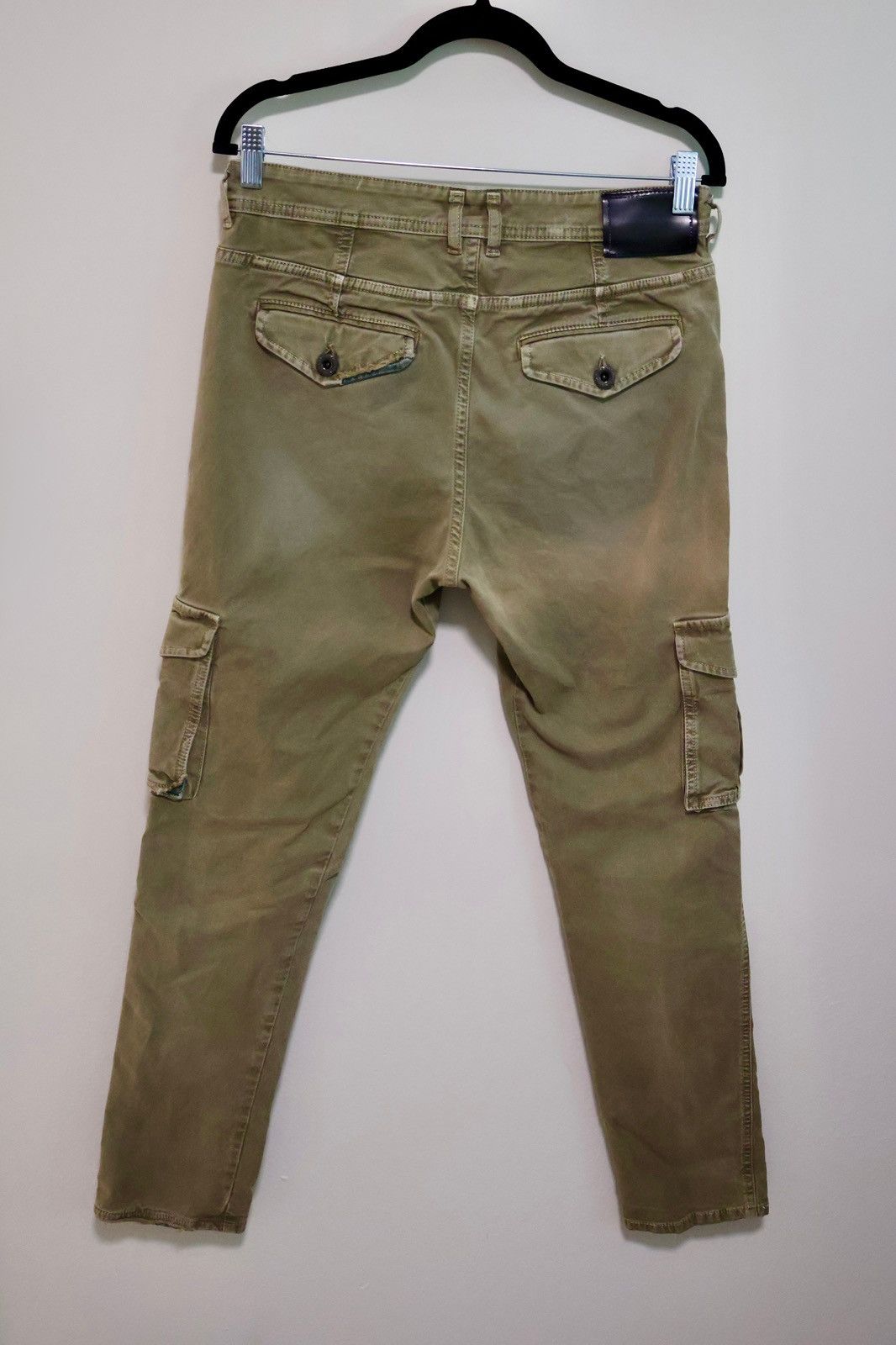 Diesel Black Gold Diesel Black Gold Cargo Pants / Army Green / Size 30 Size US 30 / EU 46 - 2 Thumbnail