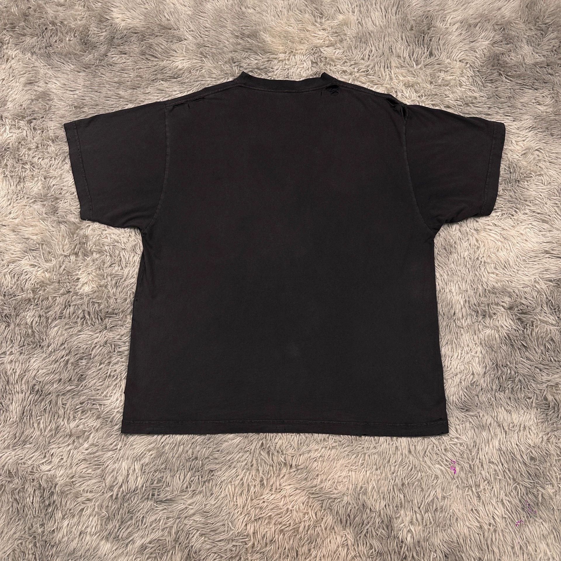 Balenciaga balenciaga fashion designer distressed short sleeve t-shirt Size US M / EU 48-50 / 2 - 6 Thumbnail