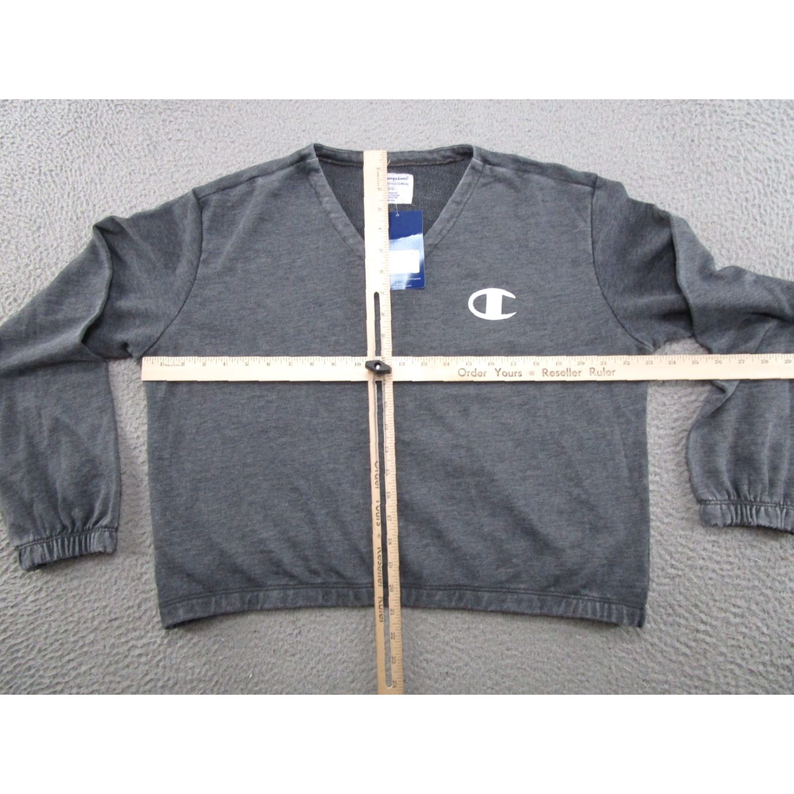 Champion Champion Womens Pullover Crewneck Sweatshirt Black Size L New Logo Chest Sweatshirt Womens Pullover Crew Neck Black L Size L / US 10 / IT 46 - 5 Thumbnail
