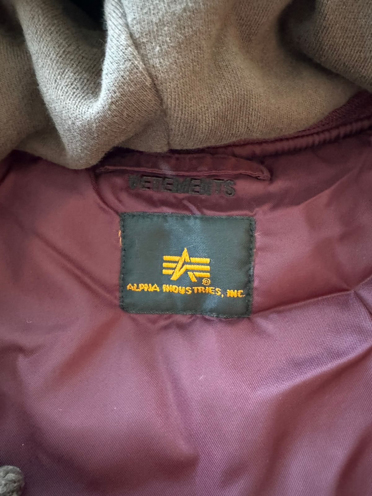 Vetements SS17 Reversible Bomber Jacket Size US XS / EU 42 / 0 - 11 Thumbnail
