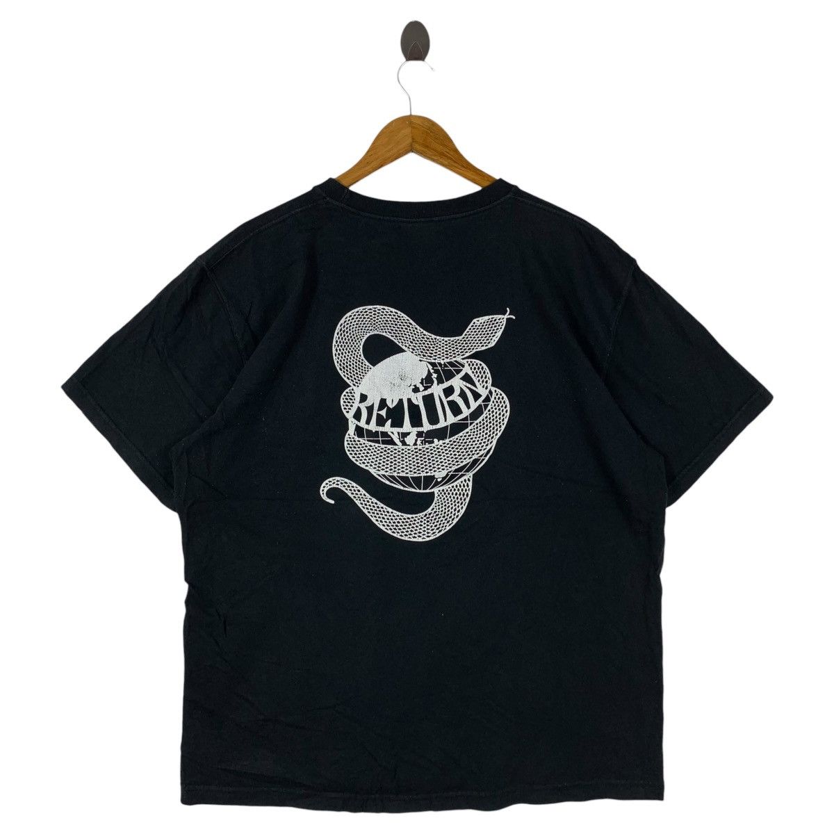 Japanese Brand RETURN Japanese brand snake printed tee Size US XL / EU 56 / 4 - 1 Thumbnail