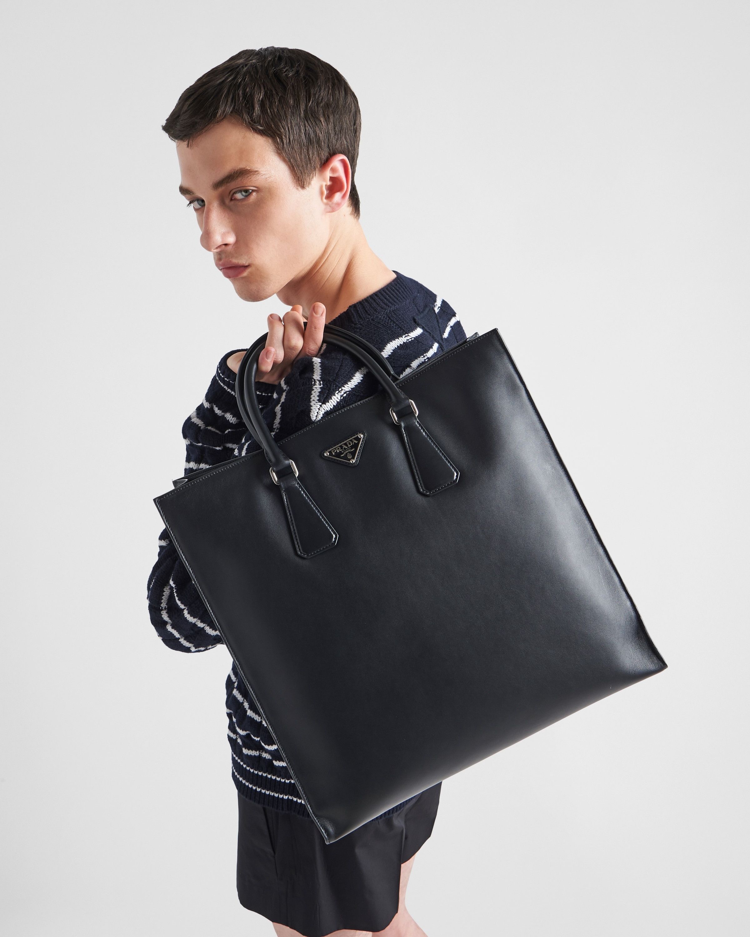 Prada o1bcso1str1025 Size: OS / Soft Calf Leather Bag in Black Size ONE SIZE - 9 Thumbnail