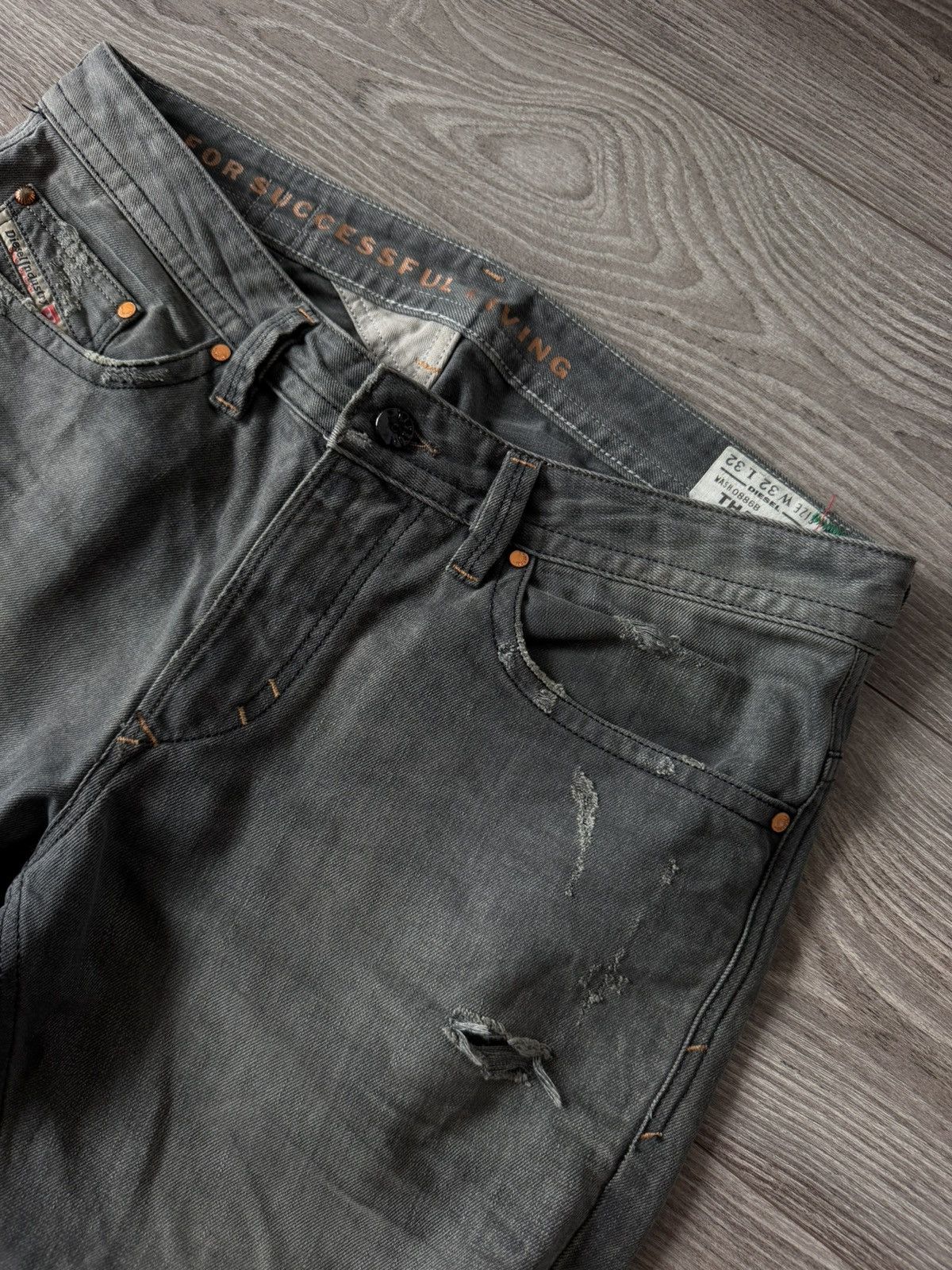 Diesel Vintage Diesel Industry DistressedDenim Thavar Selvage Jeans Size US 32 / EU 48 - 19 Thumbnail