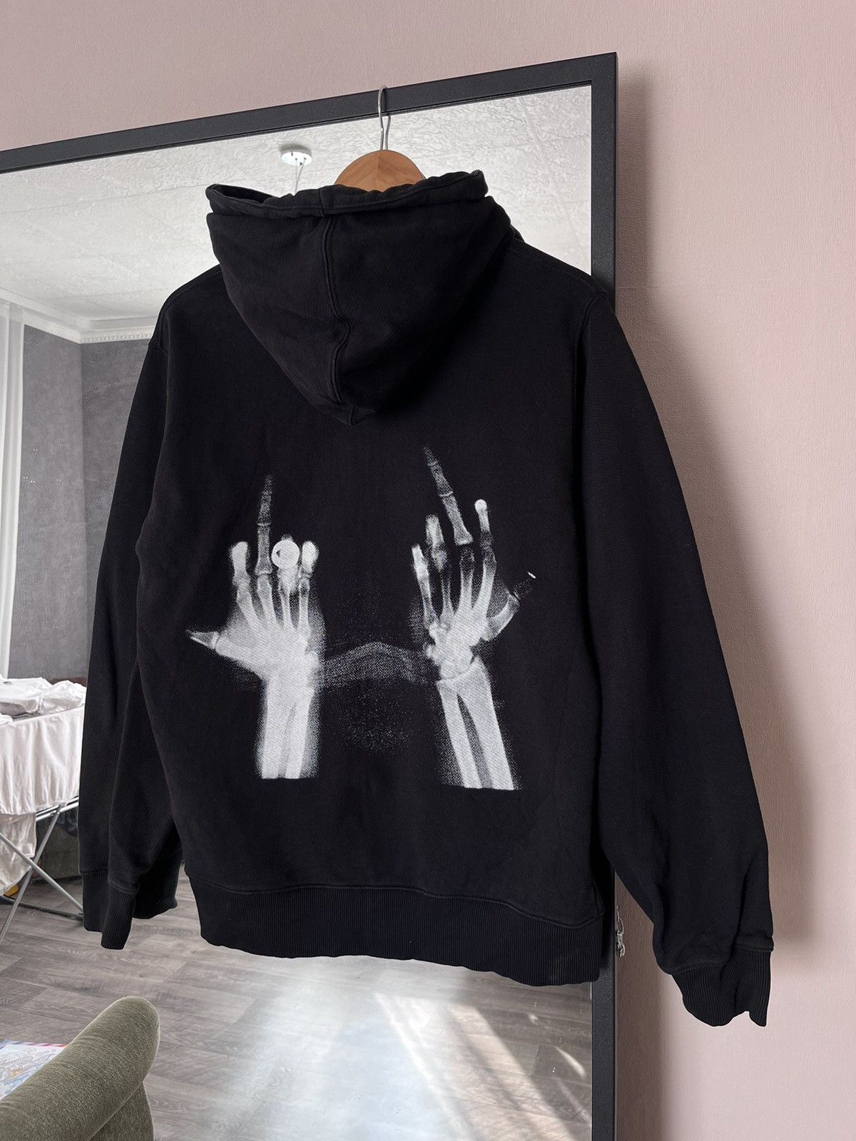 Msftsrep Black Rep Middlefinger Hoodie Sweatshirt Size M Size US S / EU 44-46 / 1 - 1 Thumbnail