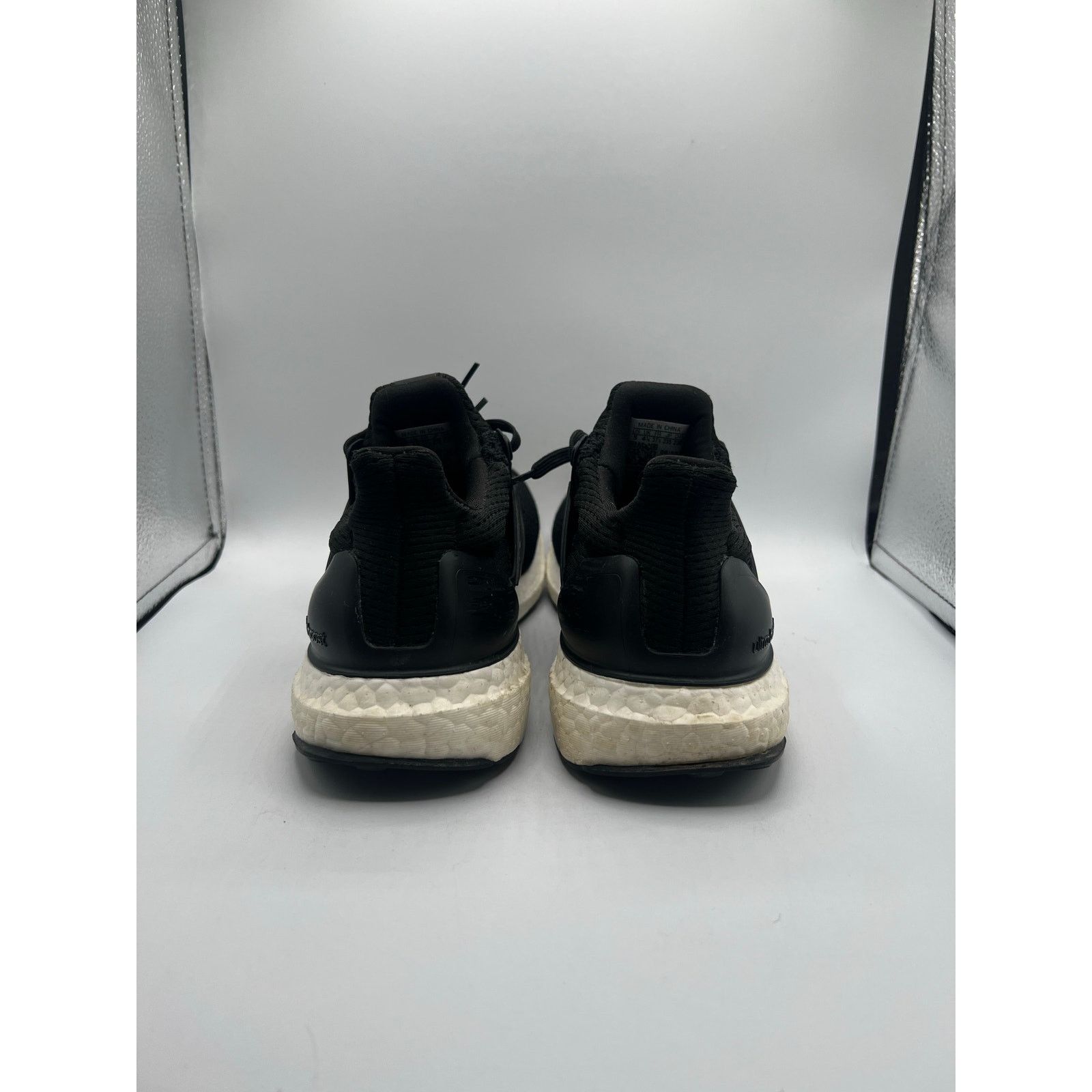 Adidas Adidas UltraBoost 1.0 J “Double Black” size 5y/6.5 women’s Size US 5 / EU 37 - 4 Thumbnail