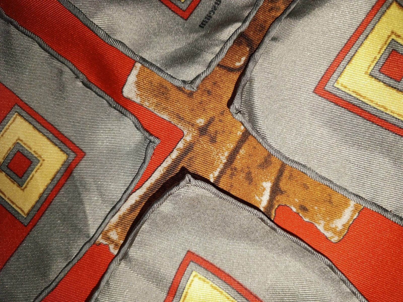 Other BRITISH MUSEUM Coin Image Red Gold Extra Large Silk Scarf Size ONE SIZE - 10 Thumbnail