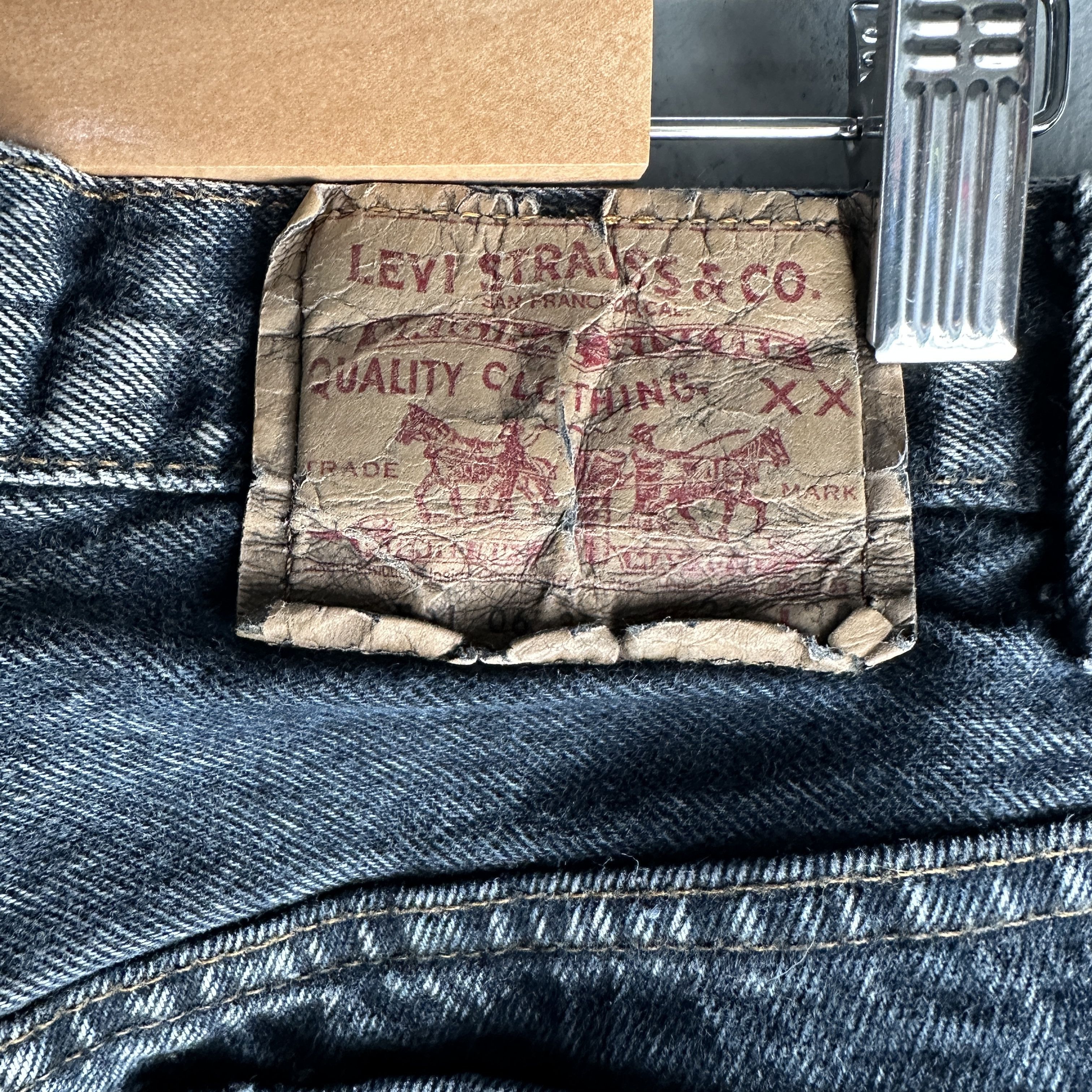 Levi's Vtg Levis 501 Jeans Mens 36x30 Black Button Fly Made in USA Size US 36 / EU 52 - 9 Thumbnail