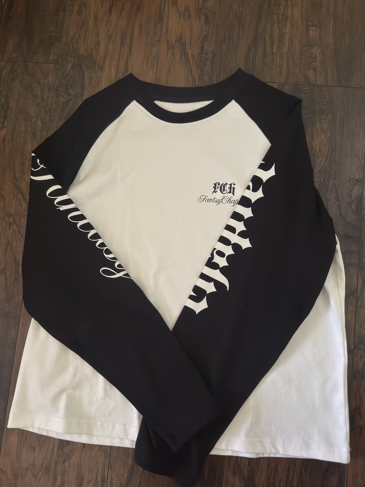 Other ‘FANTASY CHAPTER’ Long sleeve Size US M / EU 48-50 / 2 - 3 Thumbnail