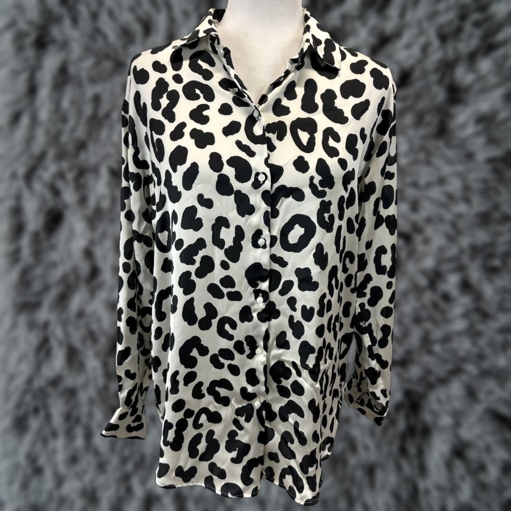 Zara Zara Satin Effect Animal Print Shirt Blouse Sz X Small Black White Mob Wife Regular Women Blouse Polyester Satin Shirt NS? Size XS / US 0-2 / IT 36-38 - 1 Thumbnail