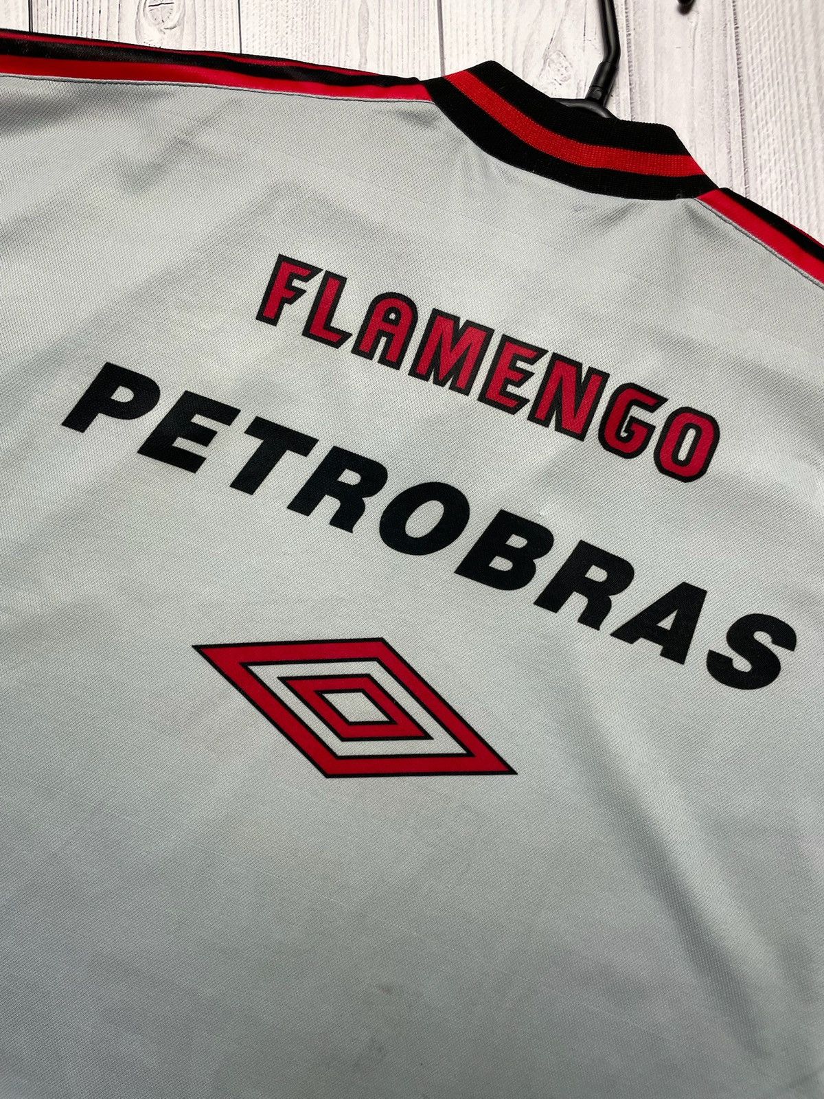 Umbro × Vintage Vintage Flamengo Umbro soccer jersey rare size L logo Size US L / EU 52-54 / 3 - 9 Thumbnail
