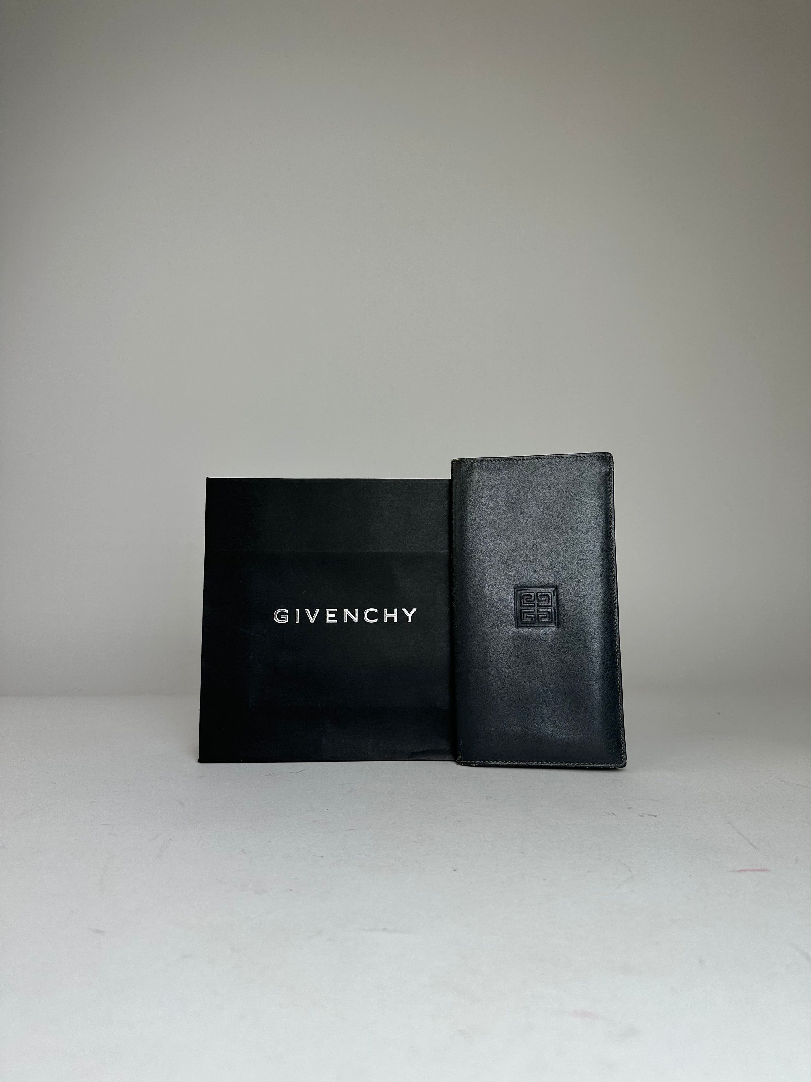 Givenchy Vintage 4G Leather Long Bifold Wallet Black Size ONE SIZE - 1 Thumbnail