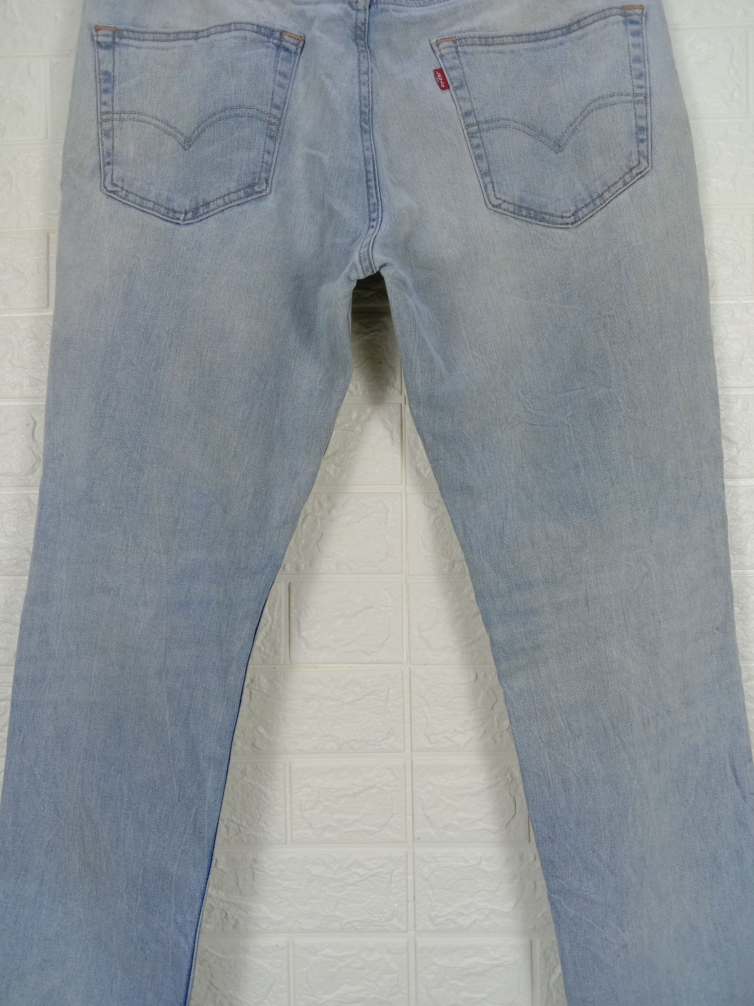 Levi's Vintage Levi's 511 Jeans Light Wash Slim Cut Denim Size US 36 / EU 52 - 7 Thumbnail