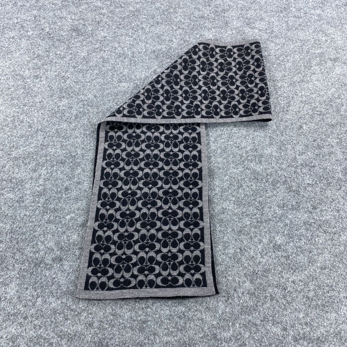 Coach × Vintage Coach Scarf # D651 # Muffler # Neckwear Size ONE SIZE - 5 Thumbnail