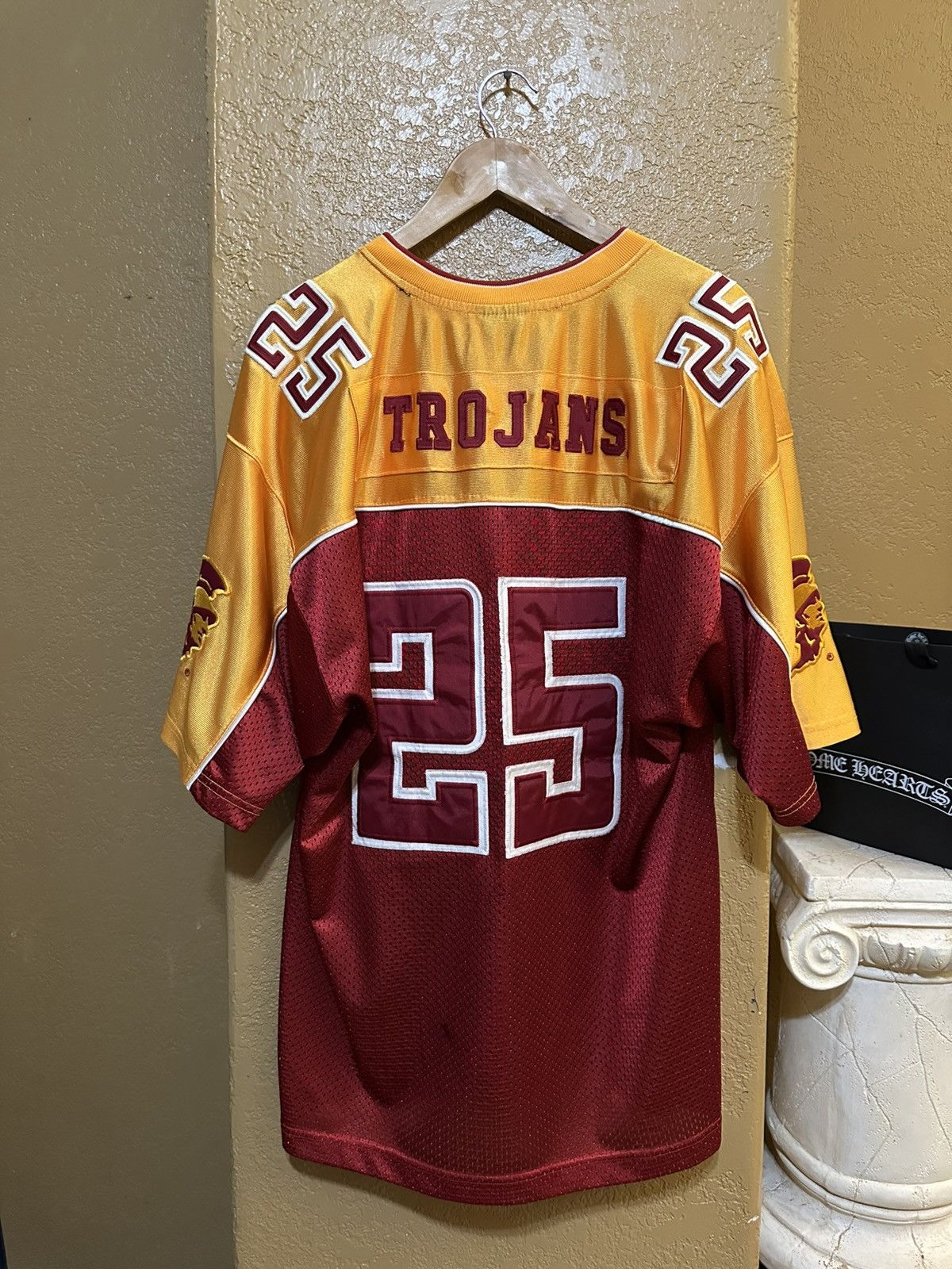 Vintage 📌 Vintage USC Trojans Football College Jersey large Size US L / EU 52-54 / 3 - 4 Thumbnail