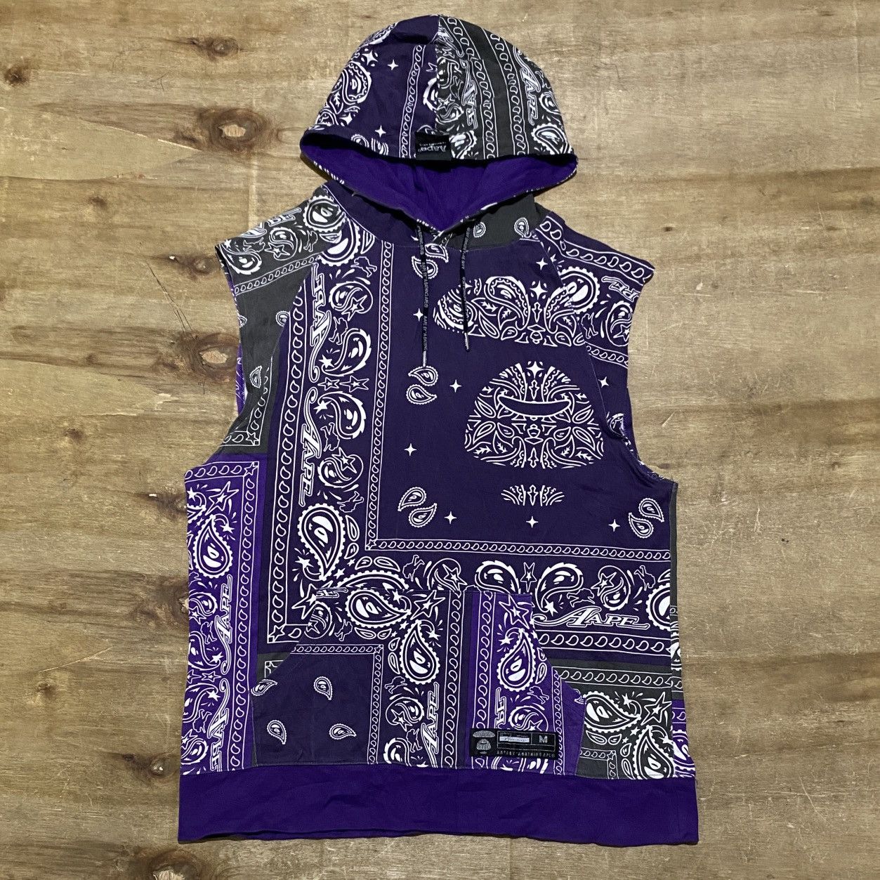 Aape ❌SOLD OUT❌Aape bandana paisley by Bathing ape hoodie Size US M / EU 48-50 / 2 - 2 Thumbnail