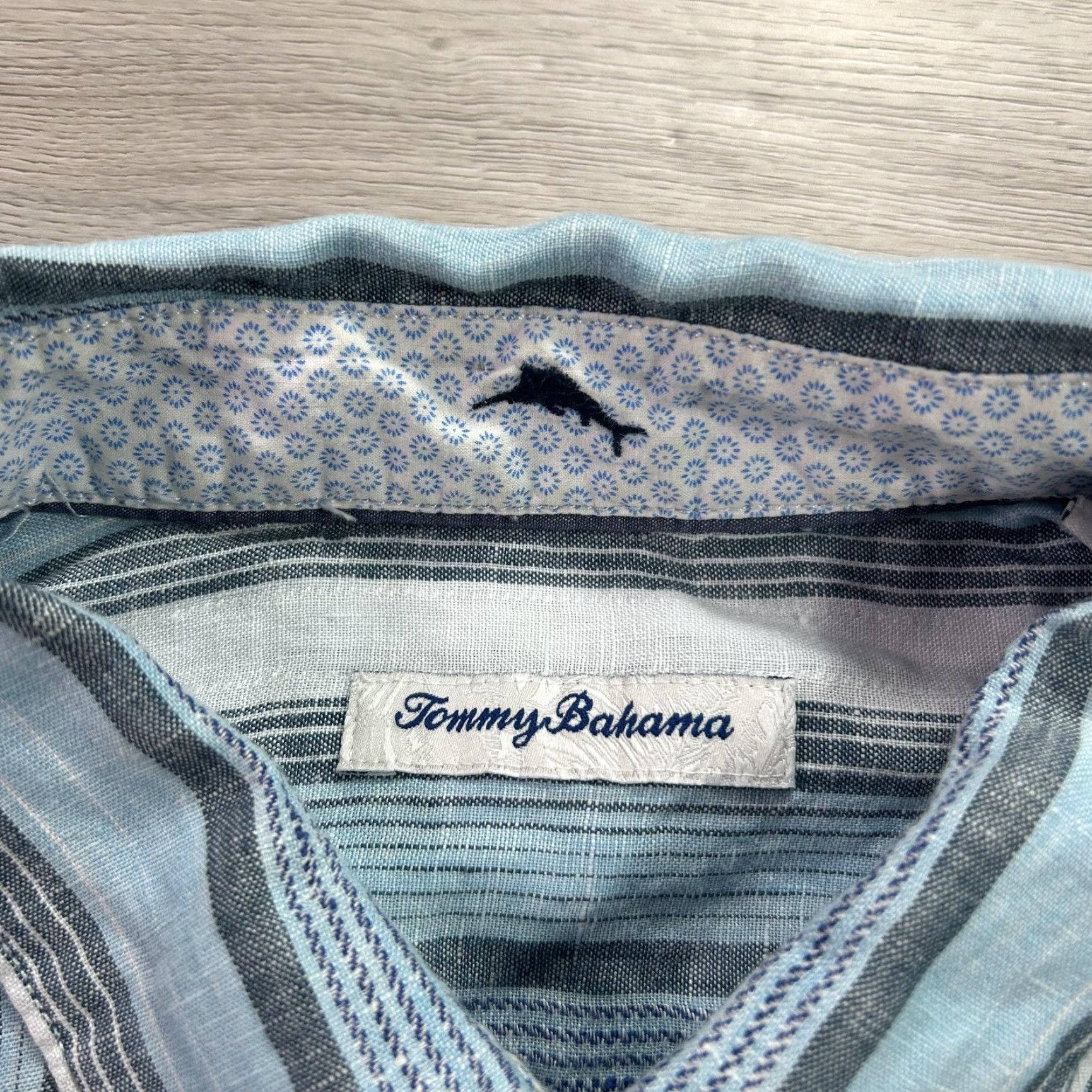 Tommy Bahama Tommy Bahama Shirt Mens Large 100% Linen Blue Stripe Button Front Casual Size US L / EU 52-54 / 3 - 4 Thumbnail