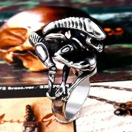 VIBE Alien Predator Finger Rings Size ONE SIZE - 1 Thumbnail