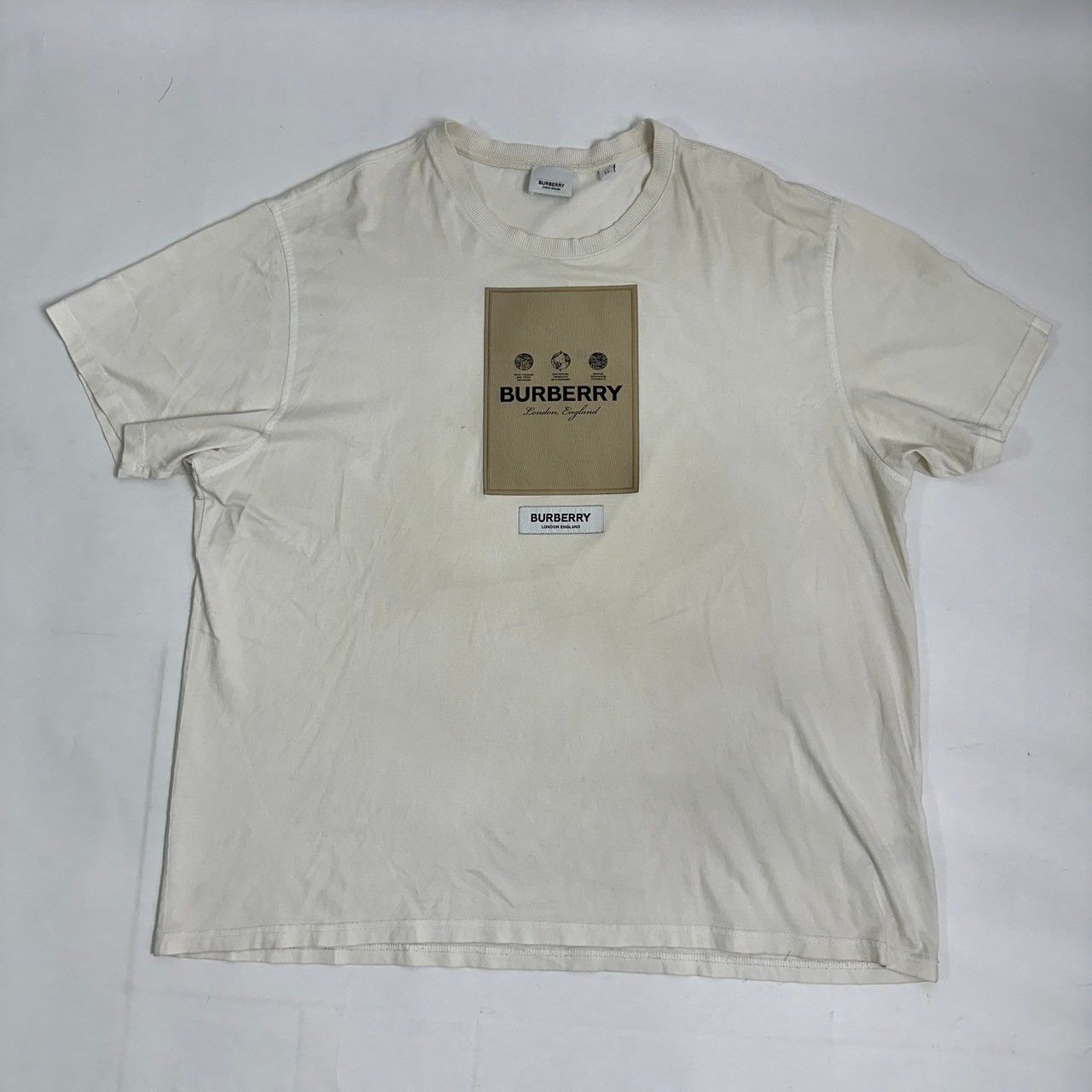 image of Burberry Front Patch Logo T-Shirt(64Br240123007) in White, Men's (Size XL)