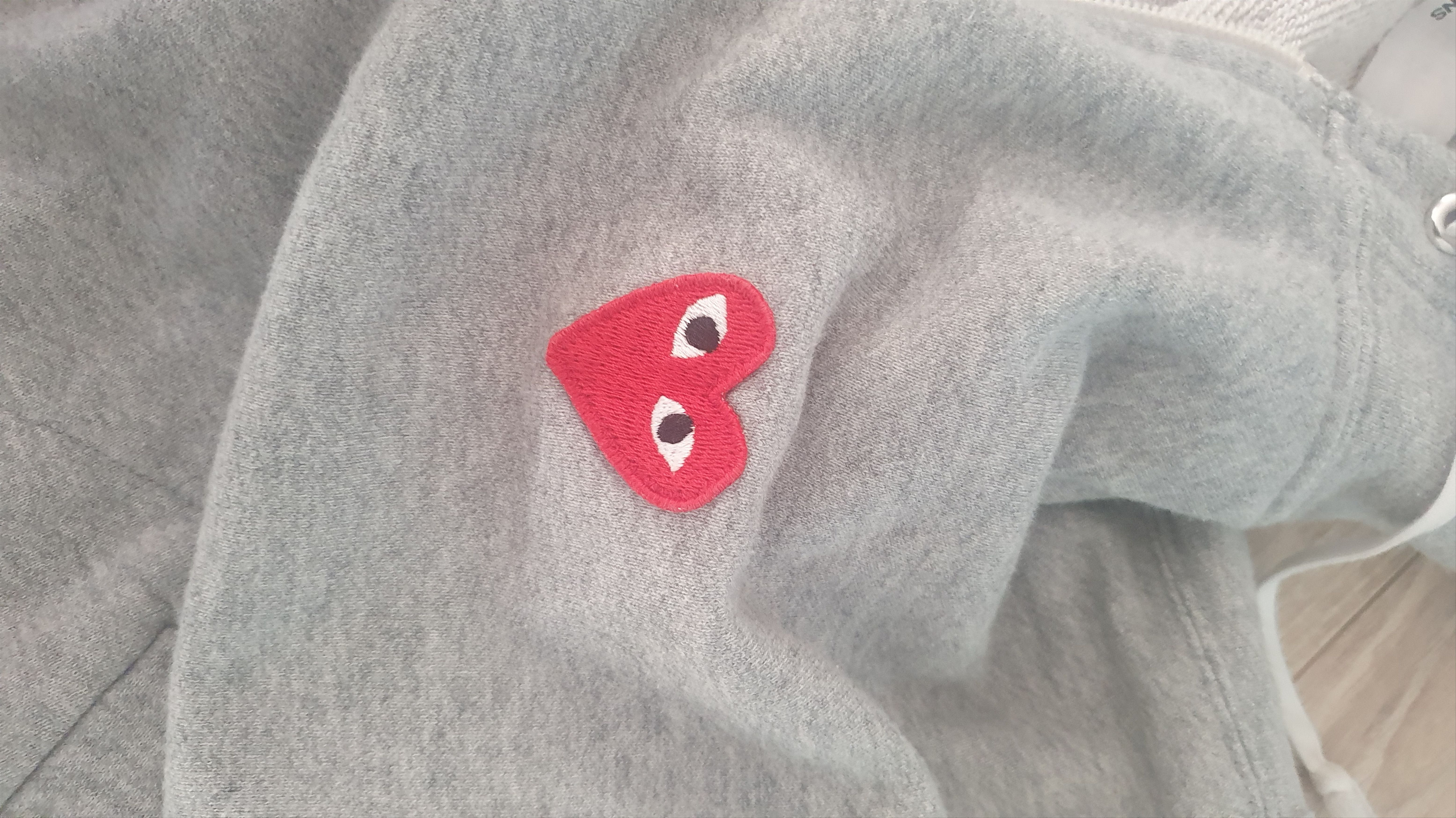 Comme des Garcons Comme des Garçons PLAY Size US M / EU 48-50 / 2 - 8 Thumbnail
