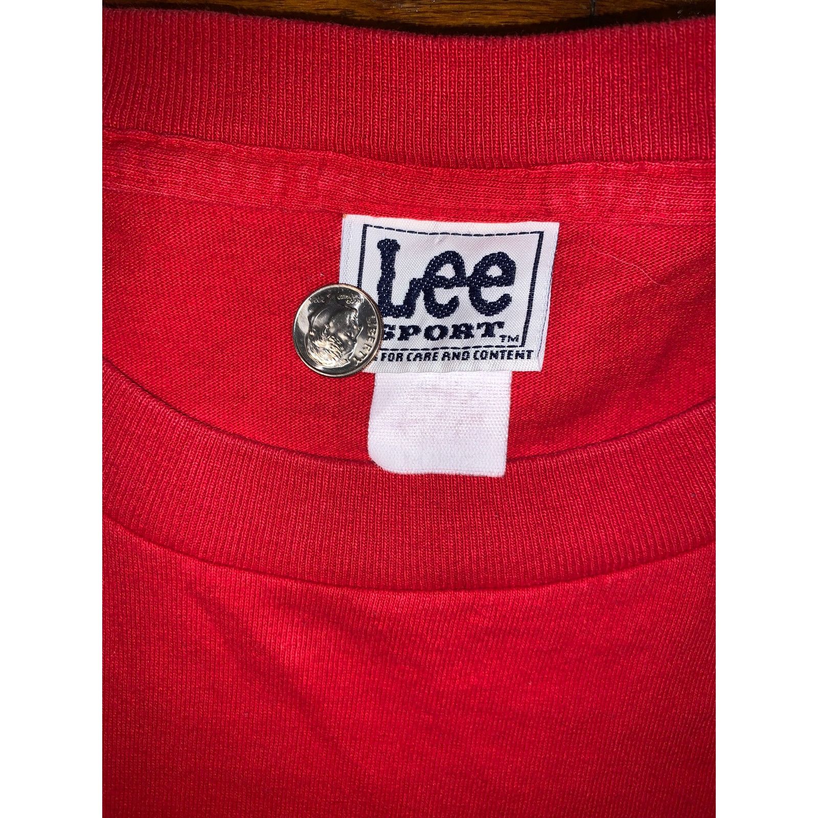 NCAA × Vintage Vintage Maryland Terrapins Lee Sport T Shirt Red Embroidered Size US XL / EU 56 / 4 - 3 Thumbnail