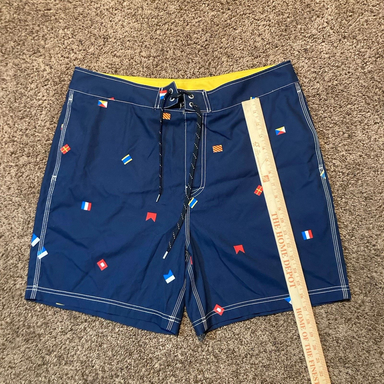 Nautica Nautical Board Swim Trunks Flag Printed Shorts Men Size 36 W Size US 36 / EU 52 - 3 Thumbnail
