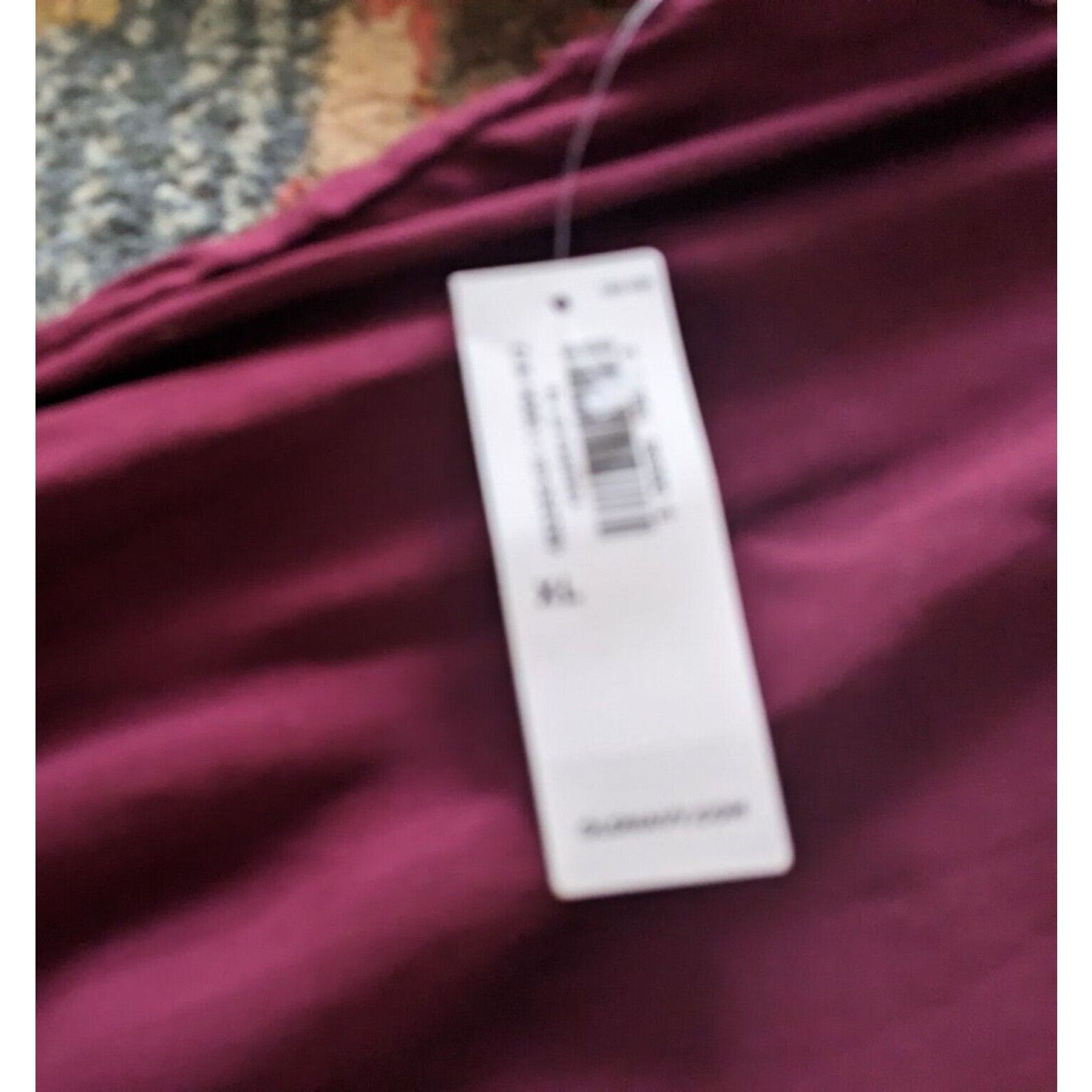 Old Navy Old Navy Jumpsuit/Coverall/Romper XL Long Sleeve Silky Red Size 38" / US 16 / IT 52 - 2 Thumbnail