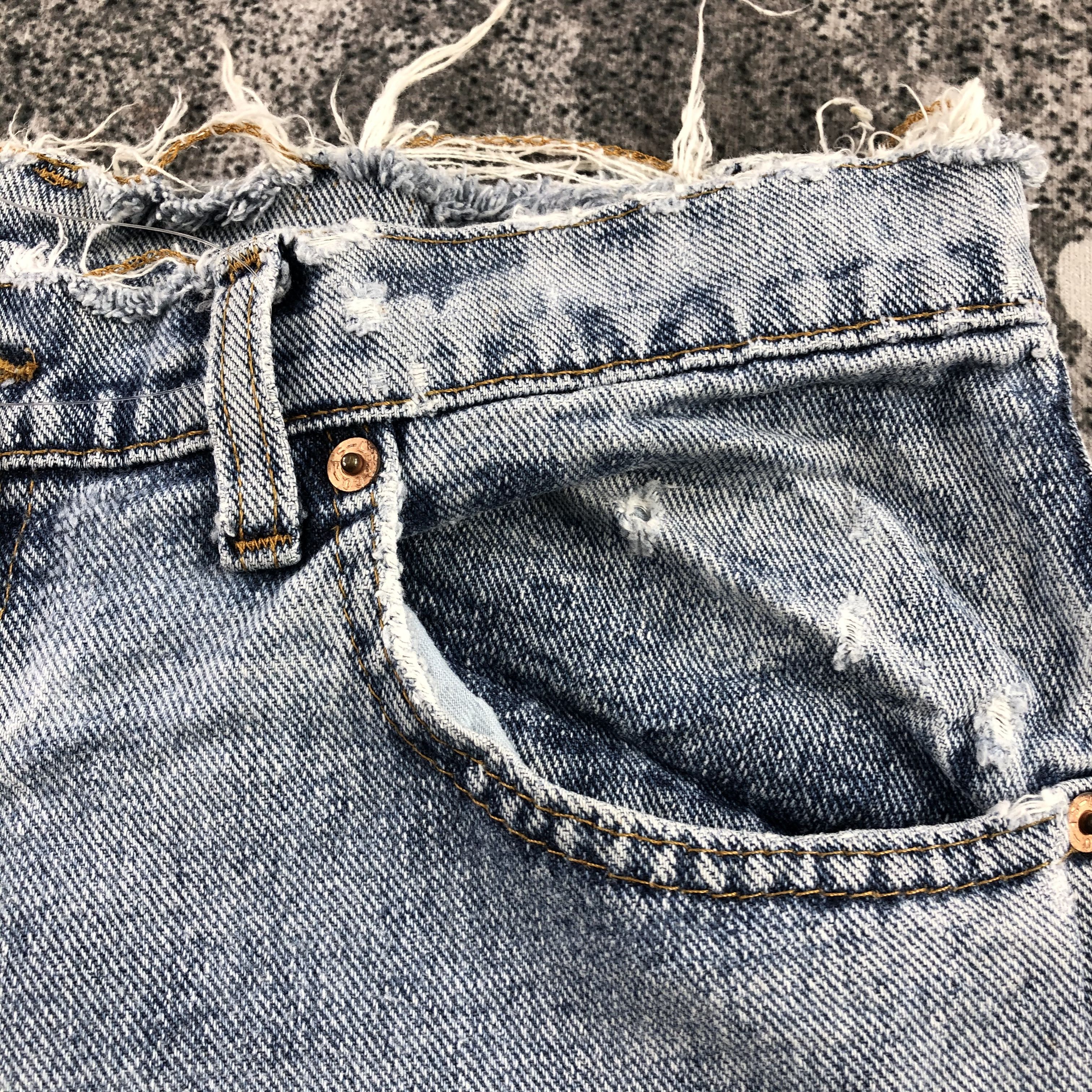 Levi's Vintage 90s Levi's 550 Jeans Medium Wash Denim KJ916 Size US 32 / EU 48 - 13 Thumbnail