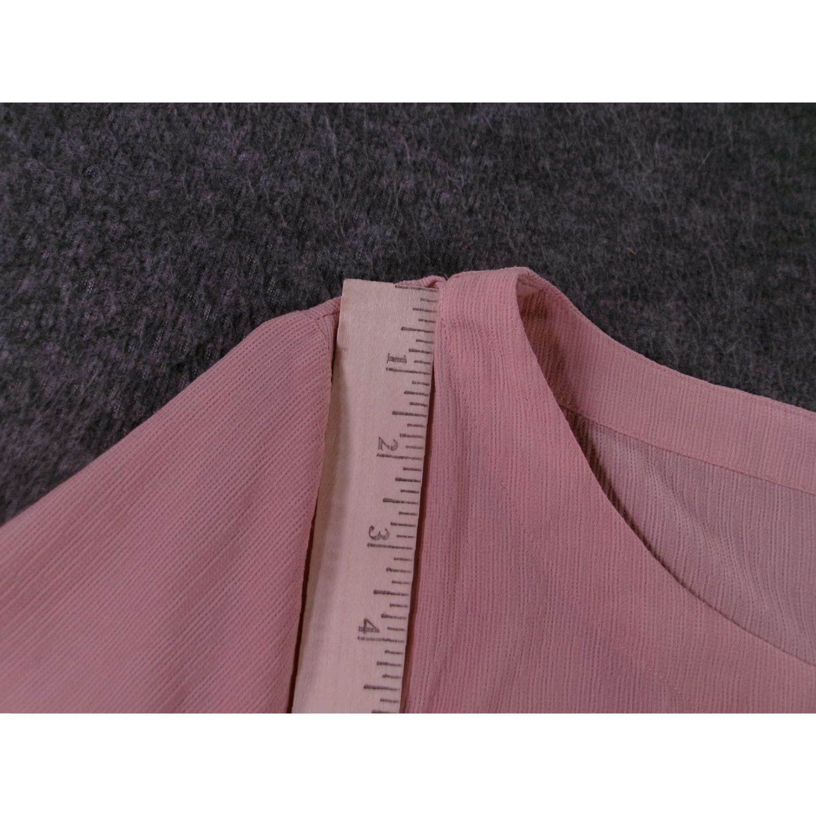 Vintage Adrienne Vittadini Top Pink Womens M Short Sleeve Scoop Neck Textured Blouse Size M / US 6-8 / IT 42-44 - 4 Thumbnail