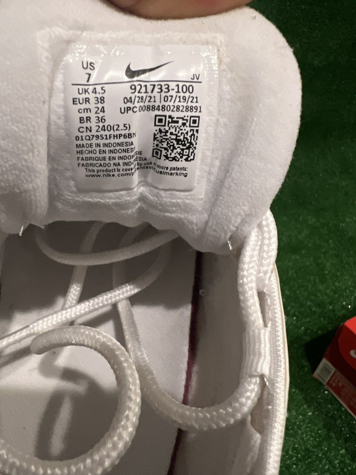 Nike Wmns Air Max 97 'Pure Platinum' Size US 7 / IT 37 - 7 Thumbnail