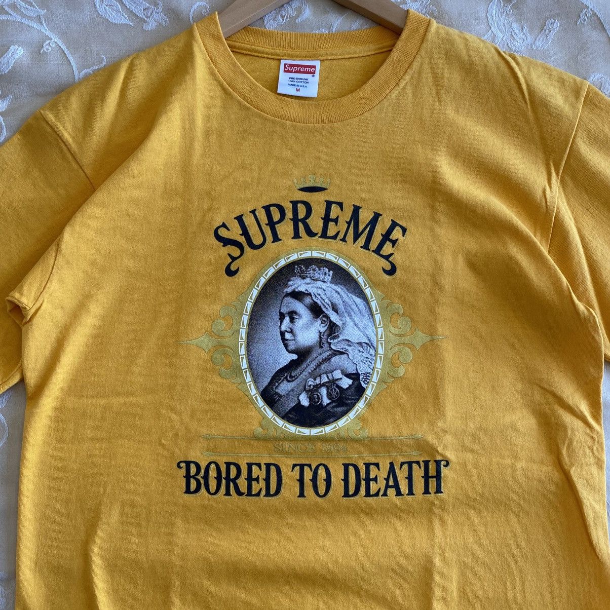 Supreme Supreme Bored to Death T-Shirt Gold Bombay Saphire 2010 Size US M / EU 48-50 / 2 - 5 Thumbnail