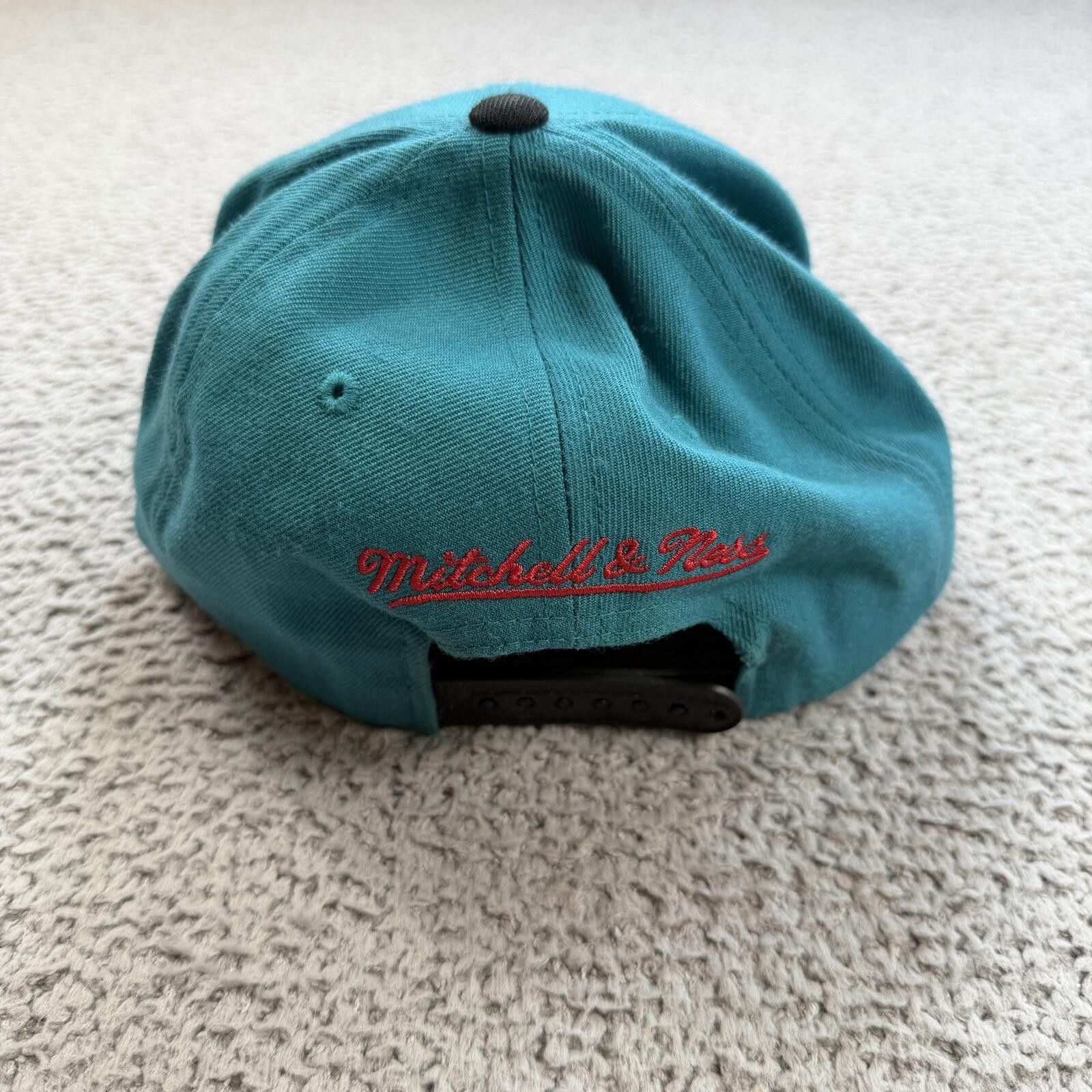 Mitchell & Ness Detroit Pistons Mitchell & Ness Hardwood Classics Snapback Size ONE SIZE - 2 Thumbnail