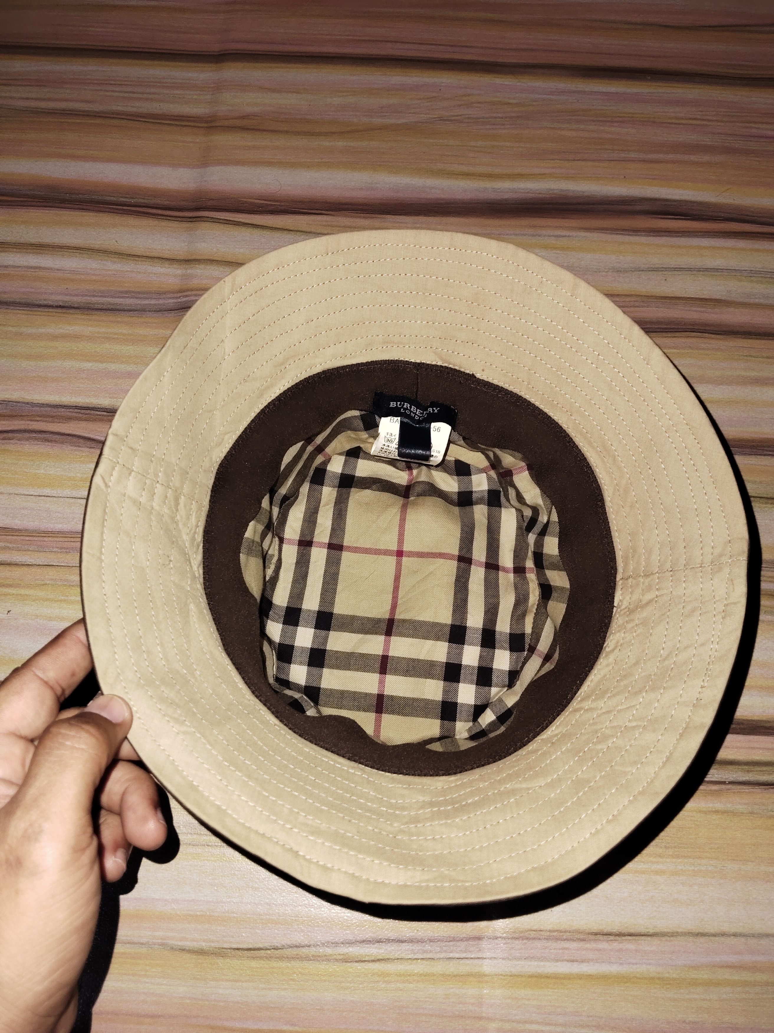 Burberry BURBERRY Plain Bucket Hat Size ONE SIZE - 3 Thumbnail