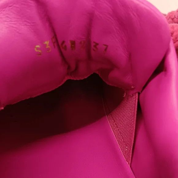 Valentino Valentino One Stud Fuchsia Sneakers w/ Iconographe Crystals Size US 7 / IT 37 - 14 Thumbnail