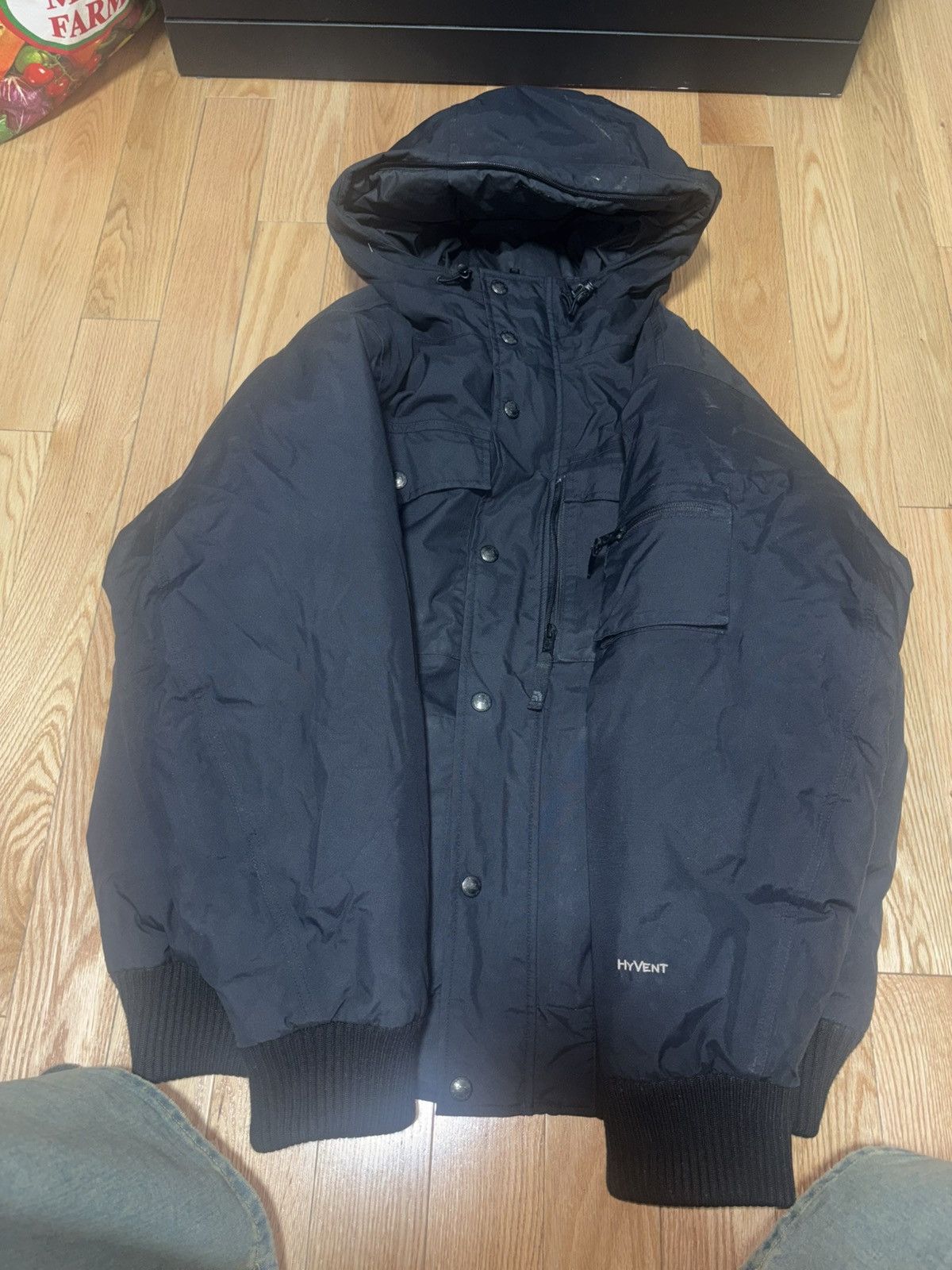 The North Face Vintage 2012 North Face Gotham Jacket Size US XL / EU 56 / 4 - 2 Thumbnail