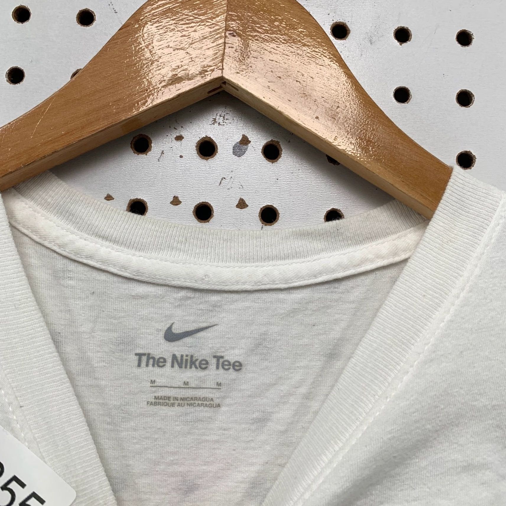 Nike Nike Shirt Mens Medium White Short Sleeve Just Do It Tee Size US M / EU 48-50 / 2 - 5 Thumbnail